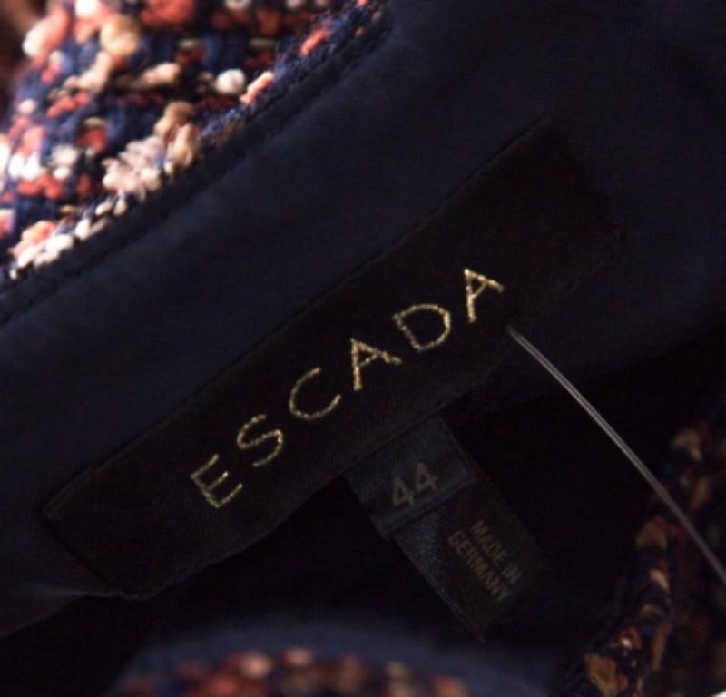Escada Mehrfarbiges ärmelloses Etuikleid aus Tweed-Denim mit Schleife aus Denim XL (Schwarz) im Angebot