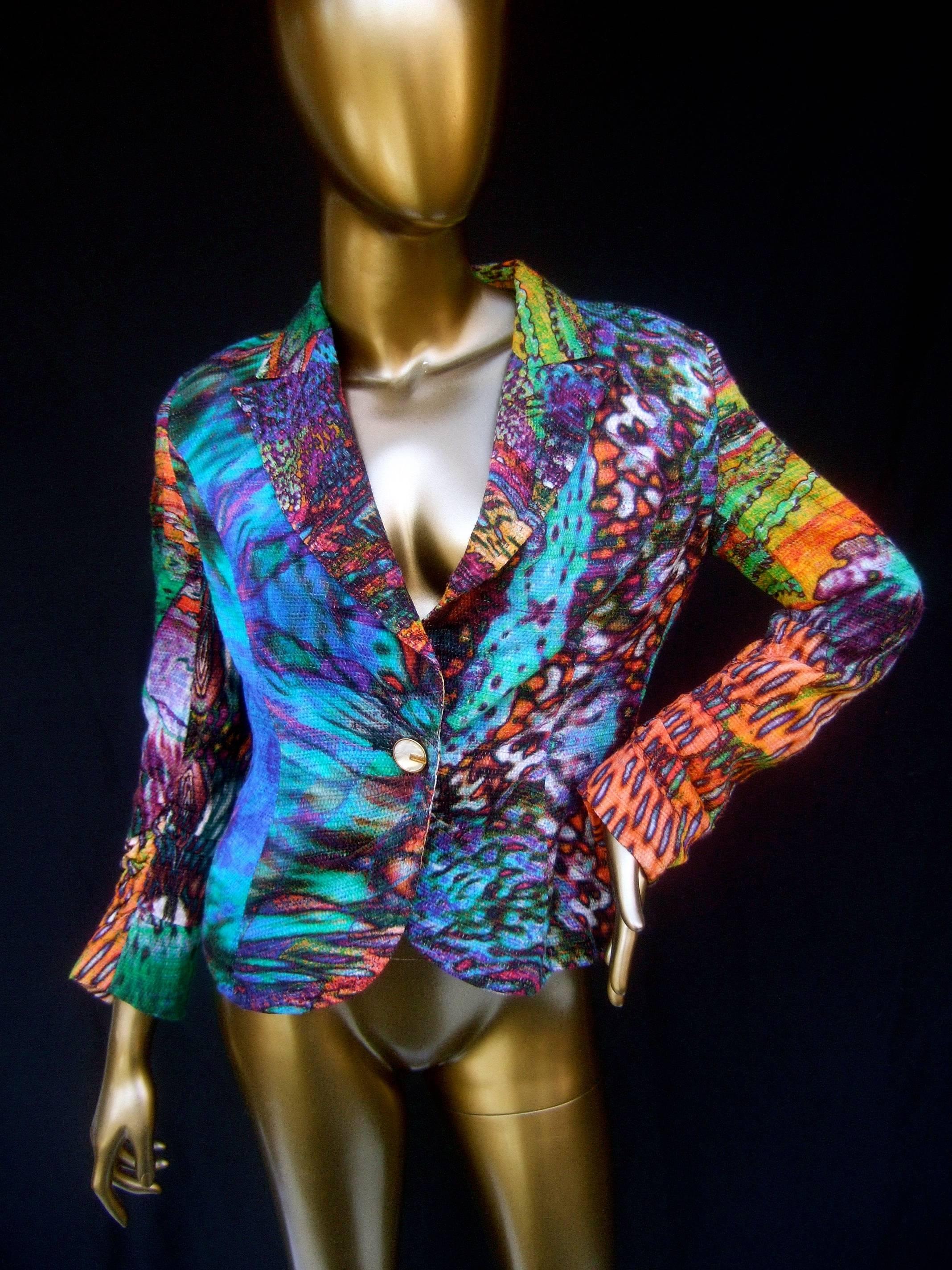 Escada pastel psychedelic graphic print jacket Size 38 
The edgy unique jacket is illustrated with a bold
 vibrant tie-dyed splatter print design throughout 

The jacket lapels have a pointed structure
The sleeve cuffs have subtle pleated