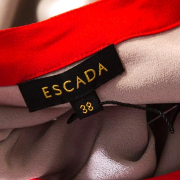 Escada Grigio Peltro, camicetta Nendi a maniche lunghe in seta con bordi a contrasto M. I. In condizioni ottime in vendita a Dubai, Al Qouz 2
