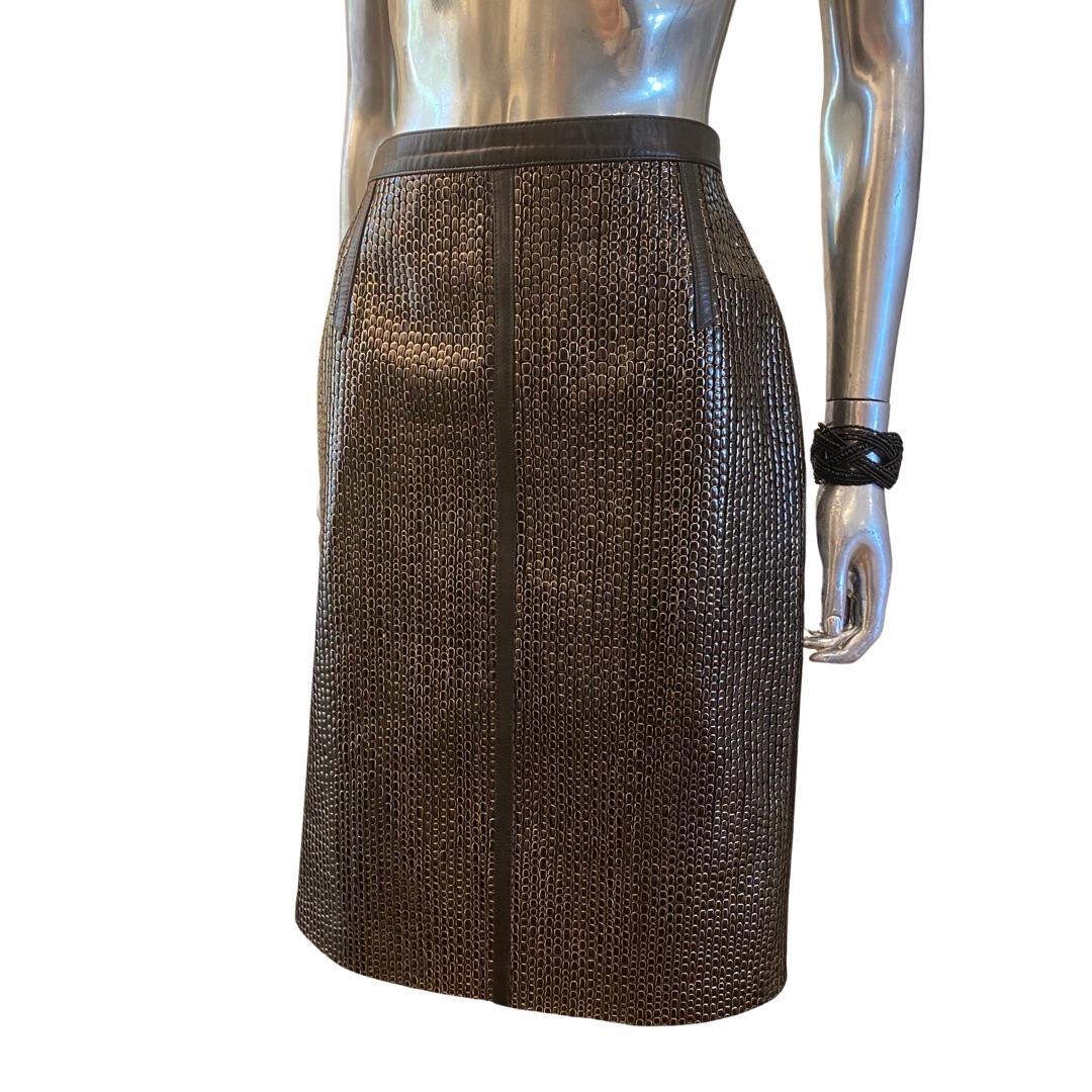 Escada Rare Leather and Gold Embossed Vintage Skirt By Margertha Ley Size 12 In Good Condition In Palm Springs, CA