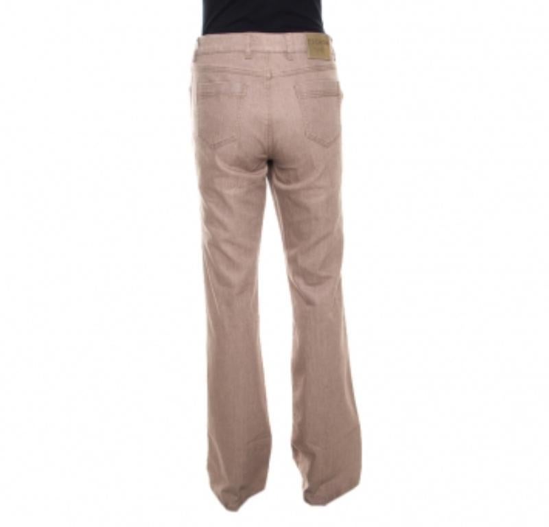 Escada Savannah Brown Coated Stretch Denim Flared Jeans M (Braun) im Angebot