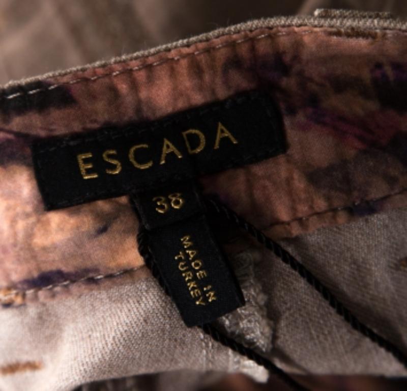 Escada Savannah Brown Coated Stretch Denim Flared Jeans M Damen im Angebot