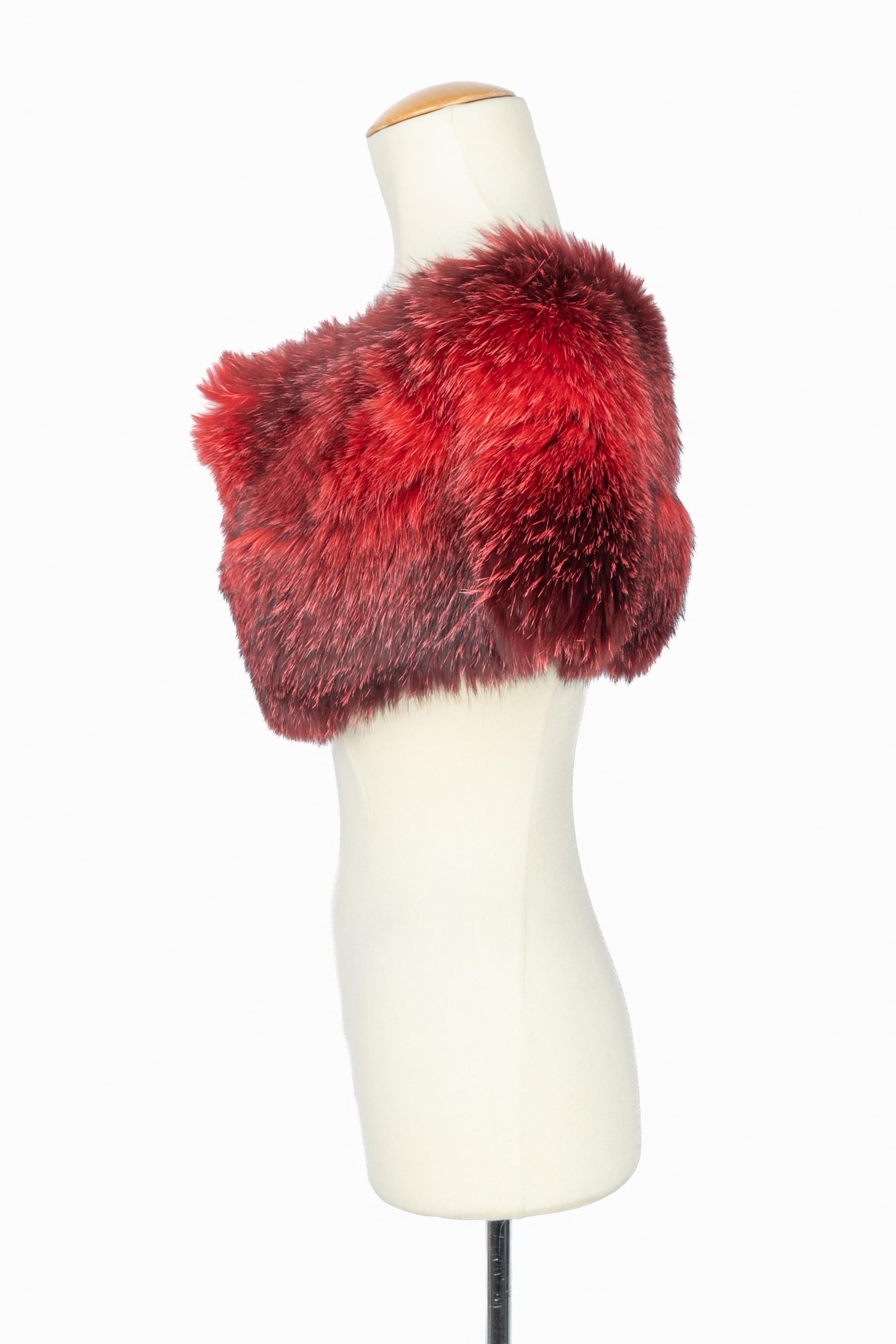 De las mujeres Escada shrug en venta