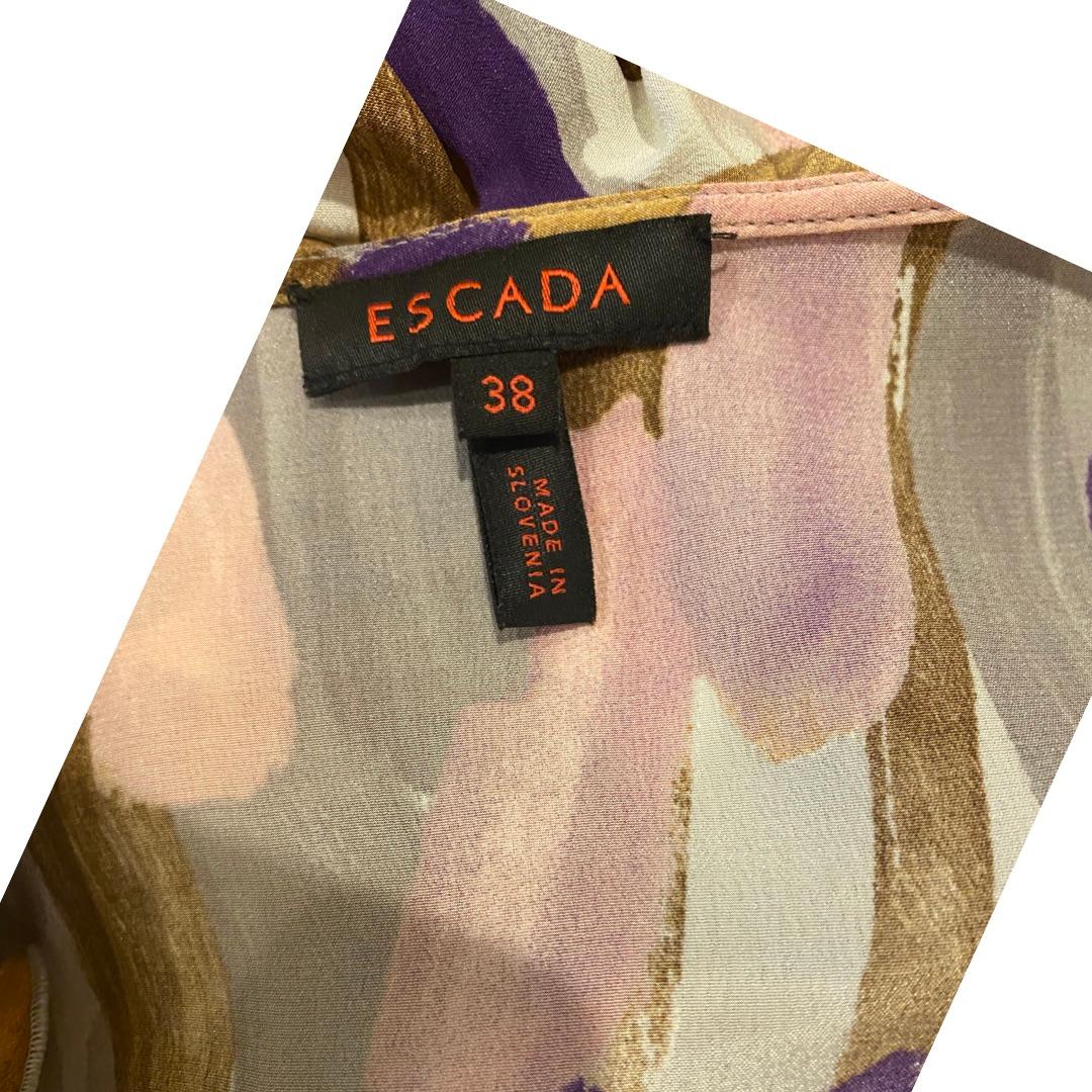 Escada - Robe fourreau en soie aquarelle à imprimé abstrait avec encolure à volants - Taille 8 Pour femmes en vente