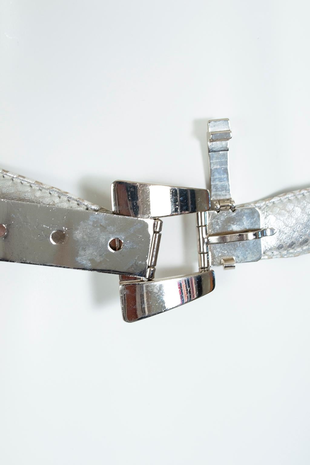 Women's Escada Silver Snakeskin Belt with Modernist Chrome Buckle and Tail –Small, 1980s For Sale