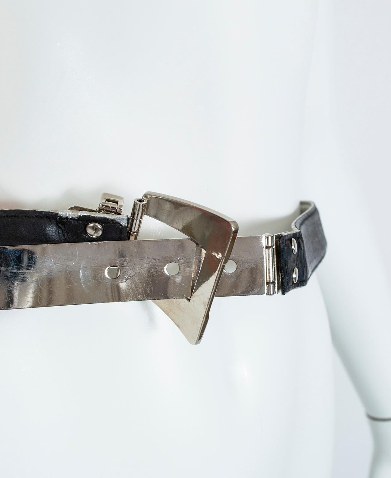 Escada Silver Snakeskin Belt with Modernist Chrome Buckle and Tail –Small, 1980s For Sale 1