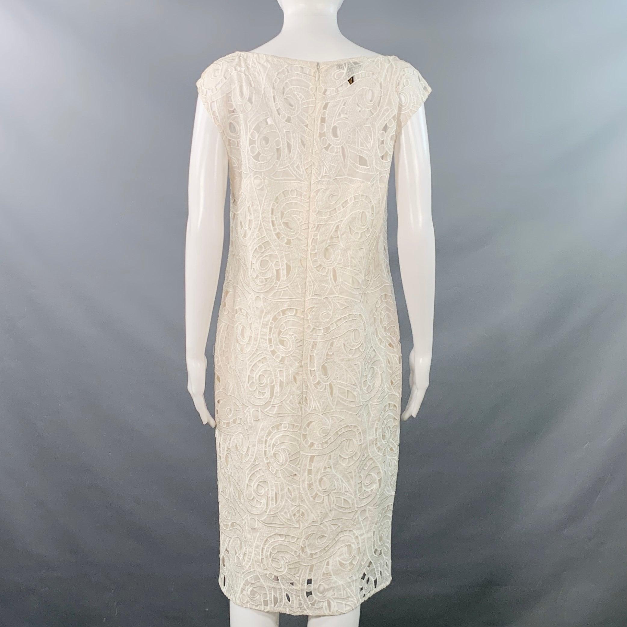 ESCADA Size 6 Off White Silk Lace Boat Neck Sleeveless Shift Dress Pour femmes en vente