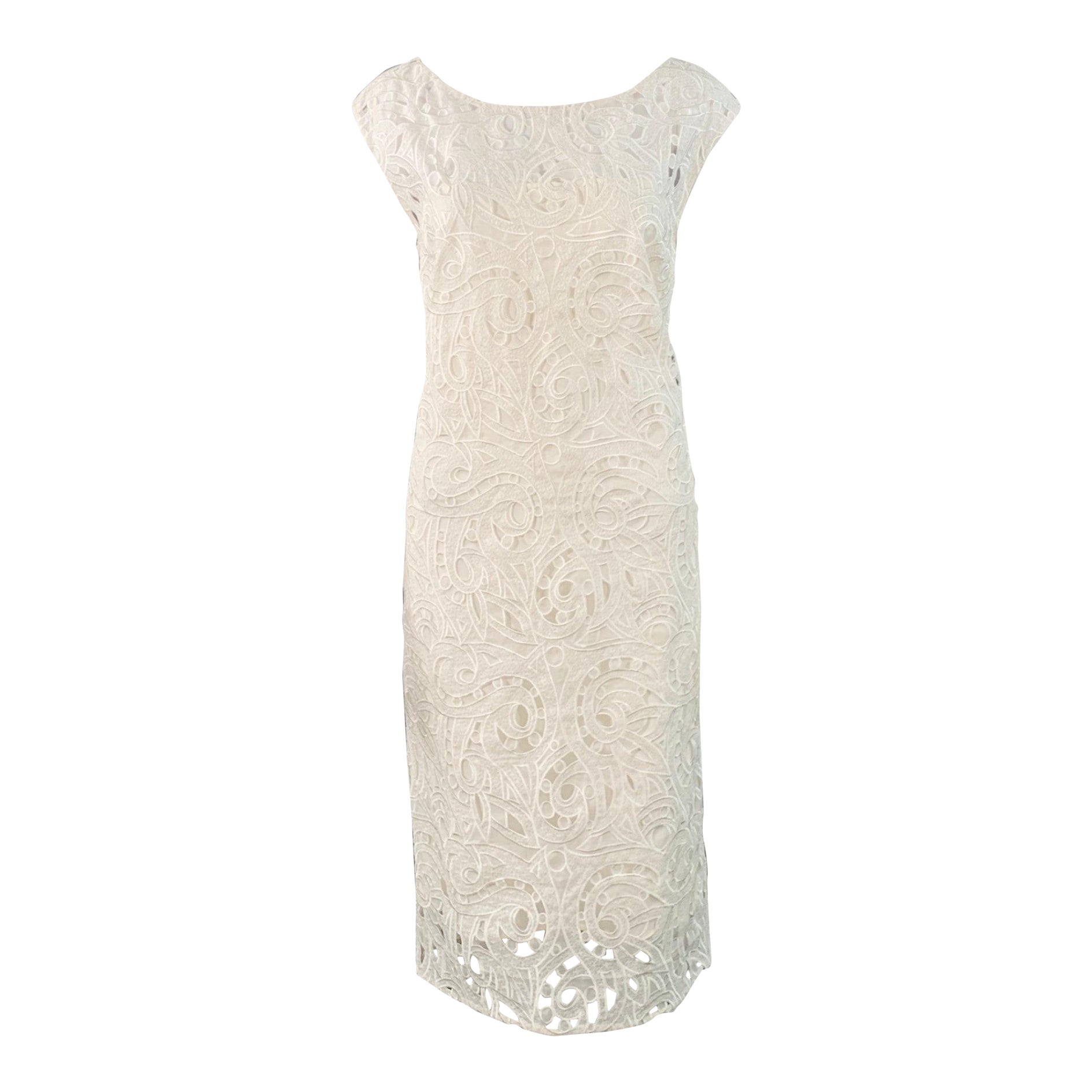 ESCADA Size 6 Off White Silk Lace Boat Neck Sleeveless Shift Dress en vente