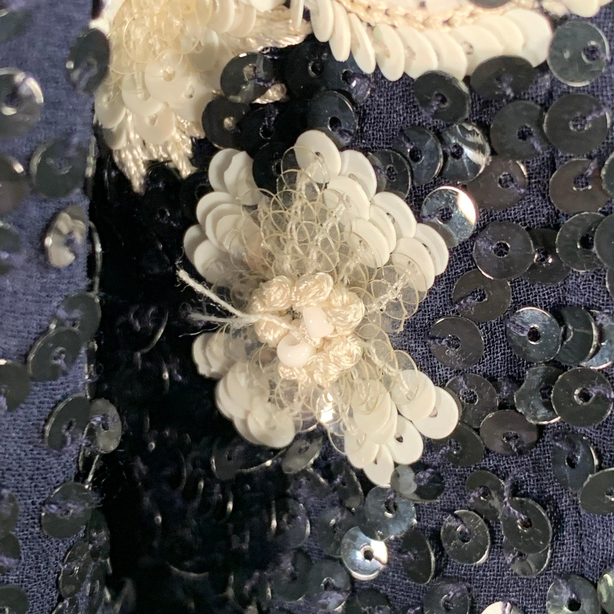 ESCADA Giacca Blazer con paillettes e fiori di perline Taglia L Navy Black White in vendita 3