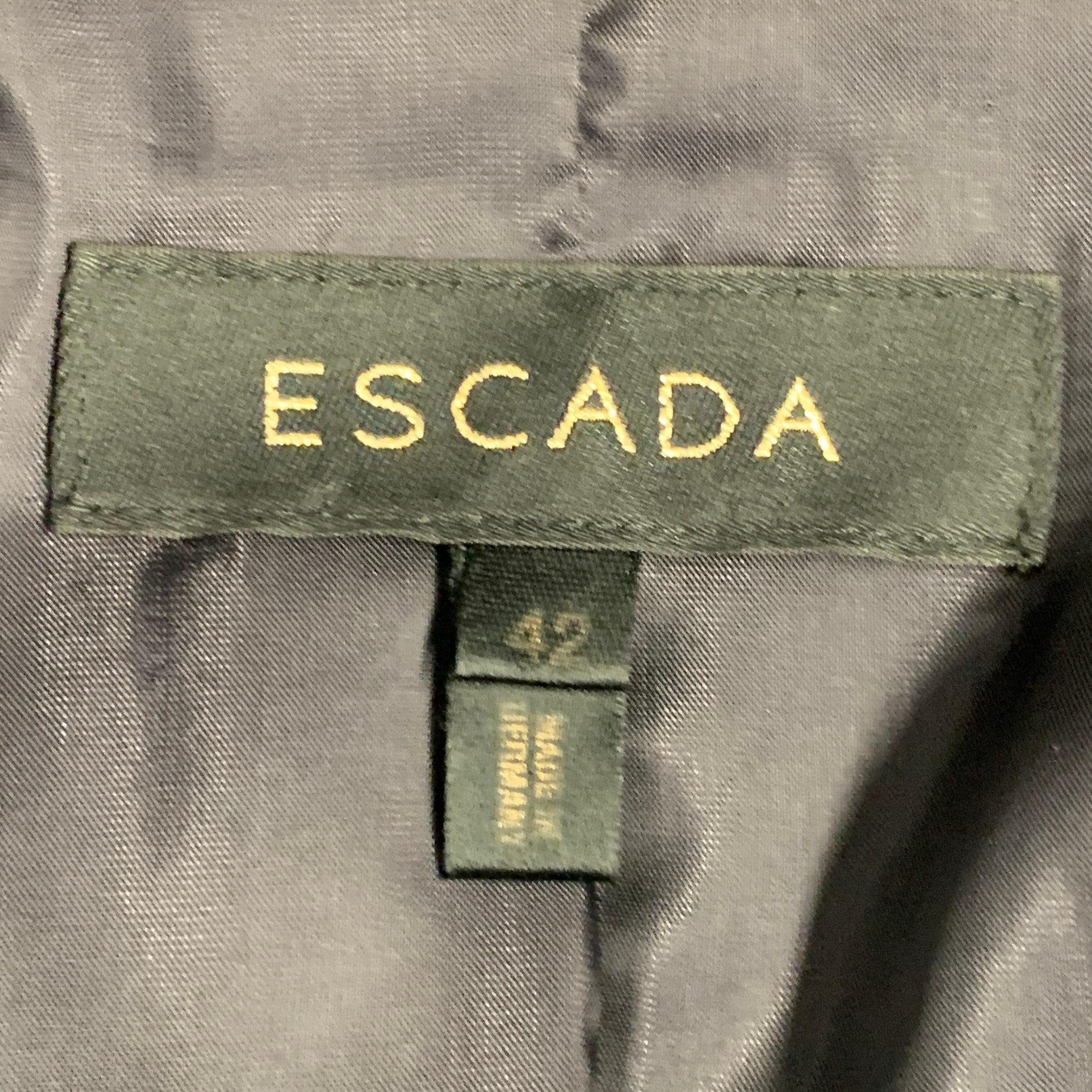 ESCADA Giacca Blazer con paillettes e fiori di perline Taglia L Navy Black White in vendita 4
