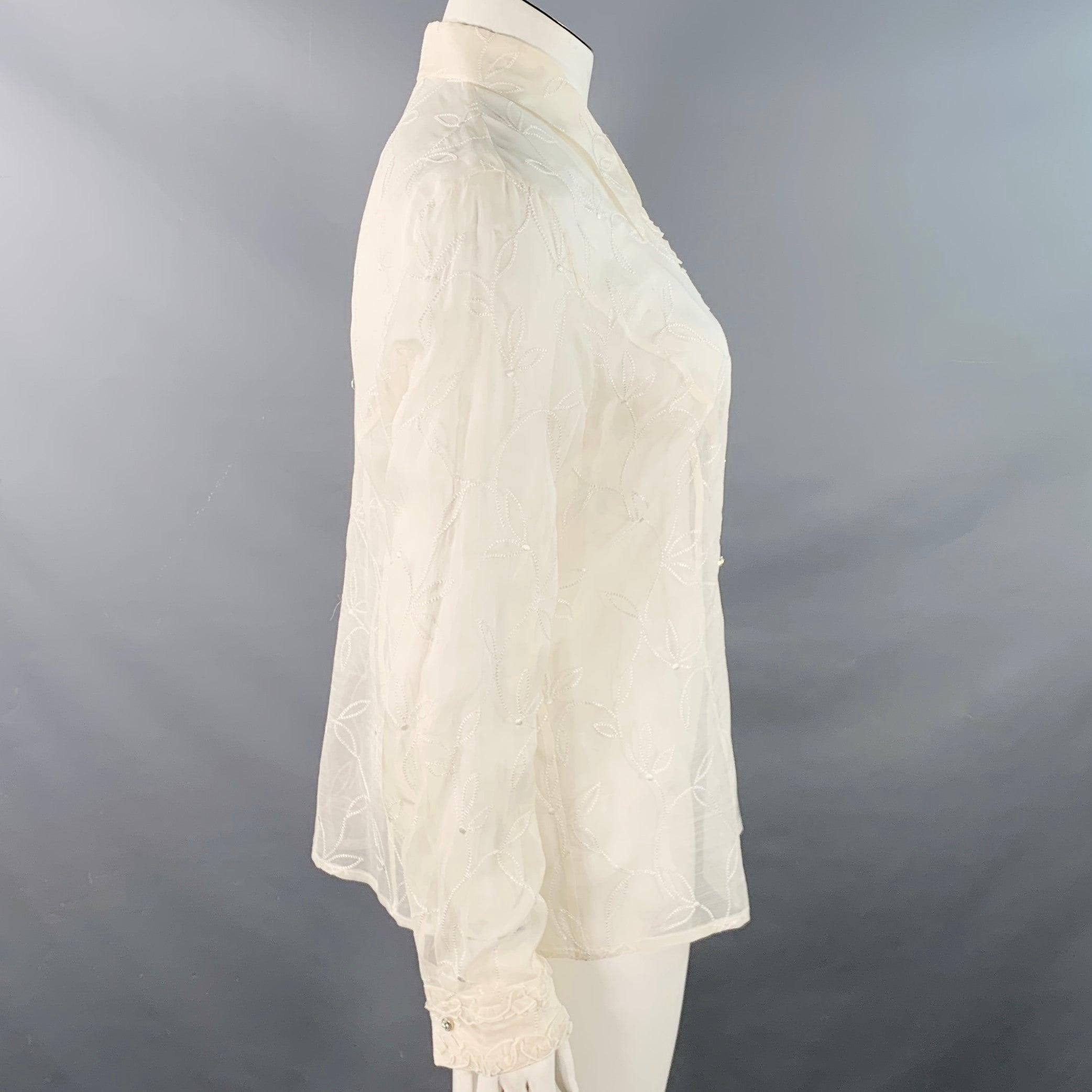 ESCADA Talla XL Camisa de seda bordada con volantes y botones en blanco roto Gris en venta