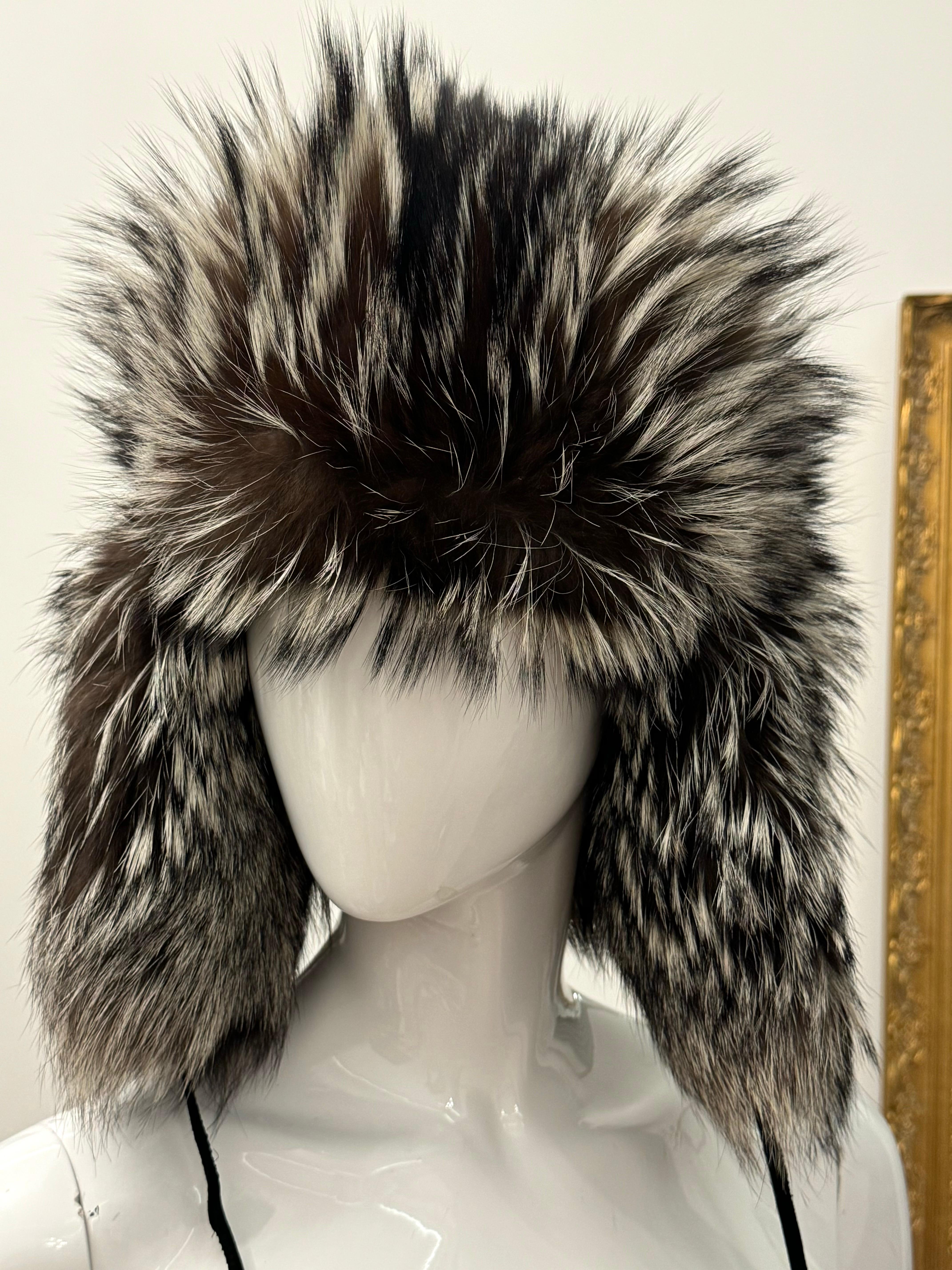 Escada sport silver fox fur chapka hat For Sale 1