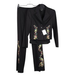 Escada suit with a top
