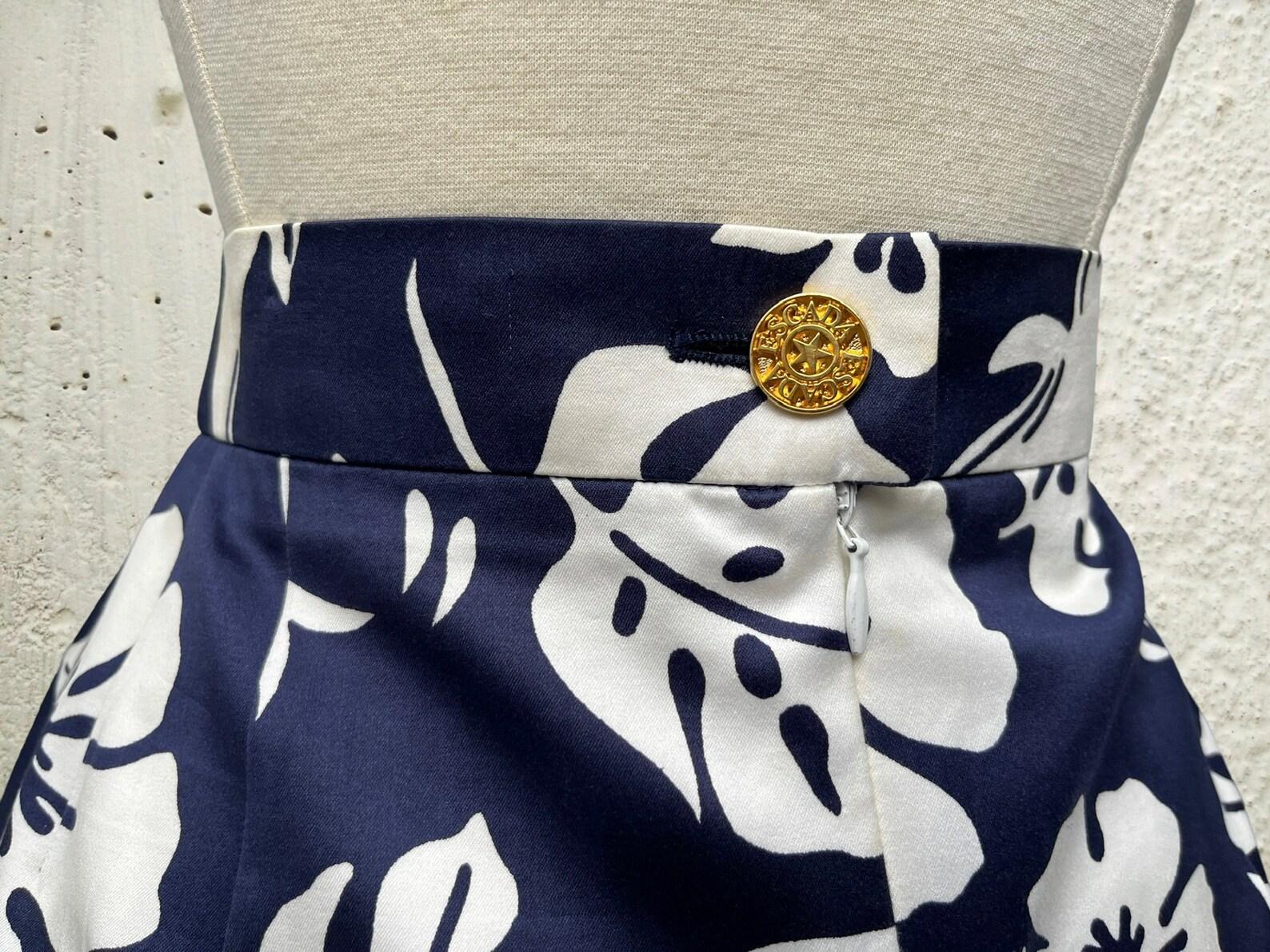 Falda lápiz con estampado tropical de Escada, circa 1994 en venta 2