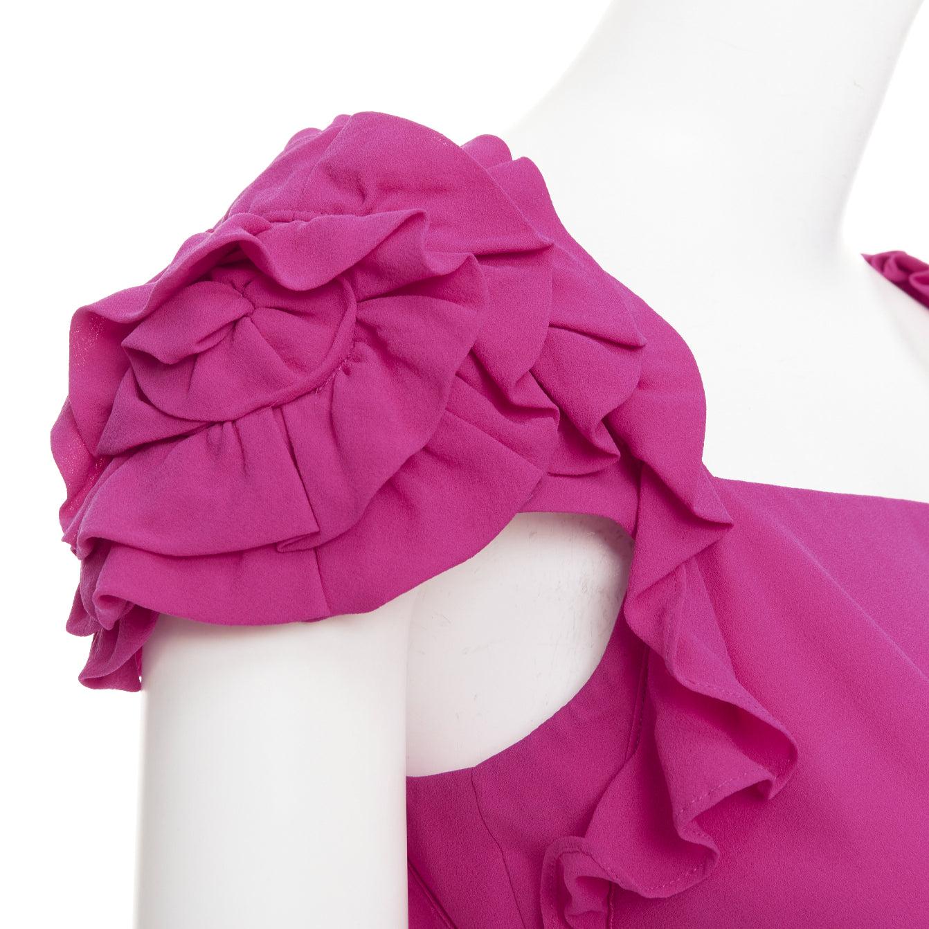 ESCADA Vintage fuchsia pink black silk rose applique midi gown FR34 XS
Reference: CC/A00466
Brand: Escada
Material: Silk
Color: Pink, Black
Pattern: Solid
Closure: Zip
Lining: Pink Fabric
Extra Details: Rose applique at shoulders.
Made in: