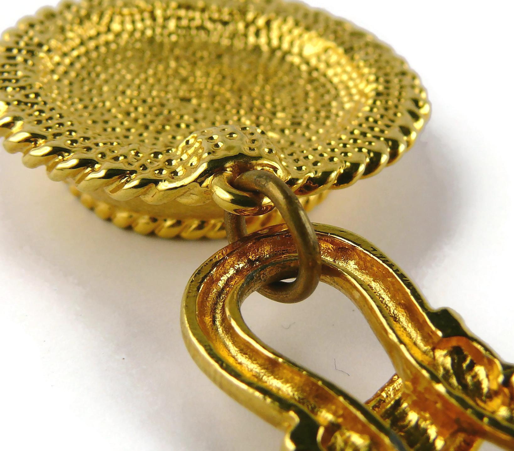 Escada Vintage Gold Toned Horse Head Medal Charm Necklace 11