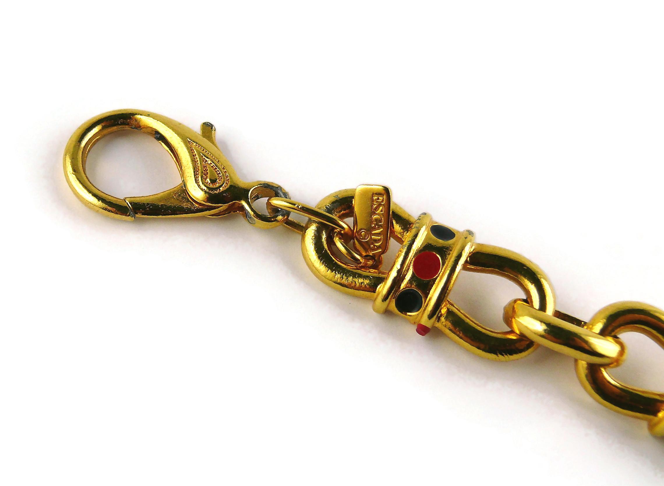 escada necklace