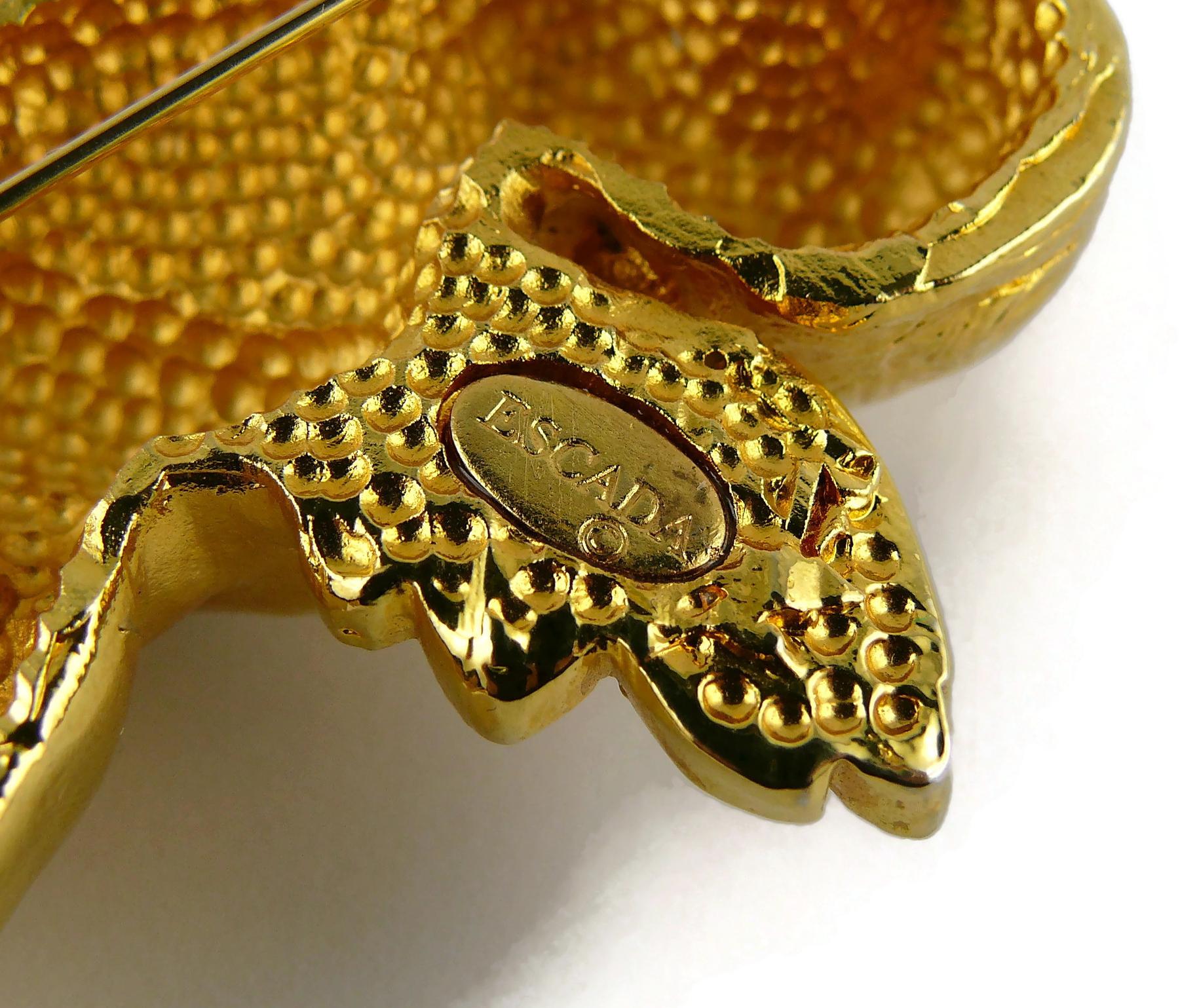 ESCADA Vintage Massive Gold Tone Cherub Brooch For Sale 1