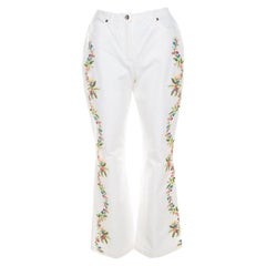 Pantalon évasé Escada en denim extensible et coton blanc avec détails brodés de fleurs, taille M