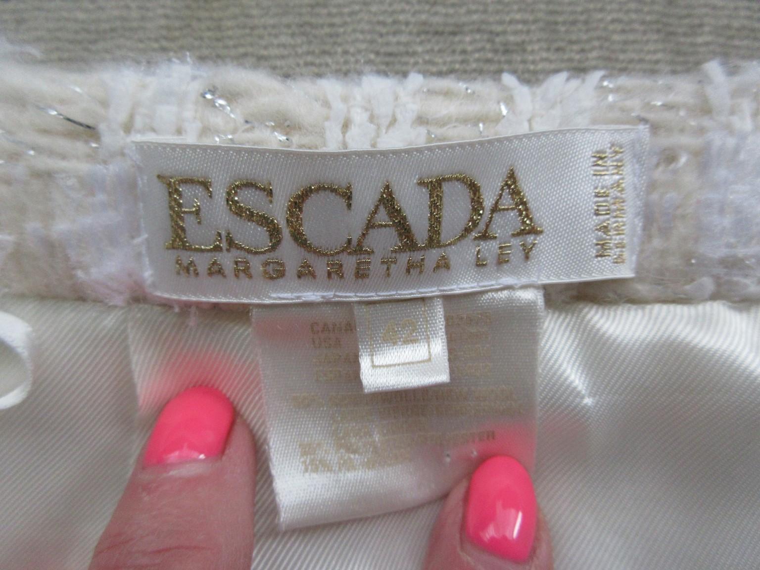 Escada White Silver Wool Boucle 2 piece Blazer Skirt For Sale 7