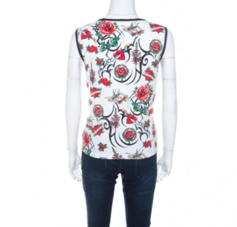 Escada Weißes ärmelloses Top aus Baumwolle mit True Love-Druck M im Zustand „Hervorragend“ im Angebot in Dubai, Al Qouz 2