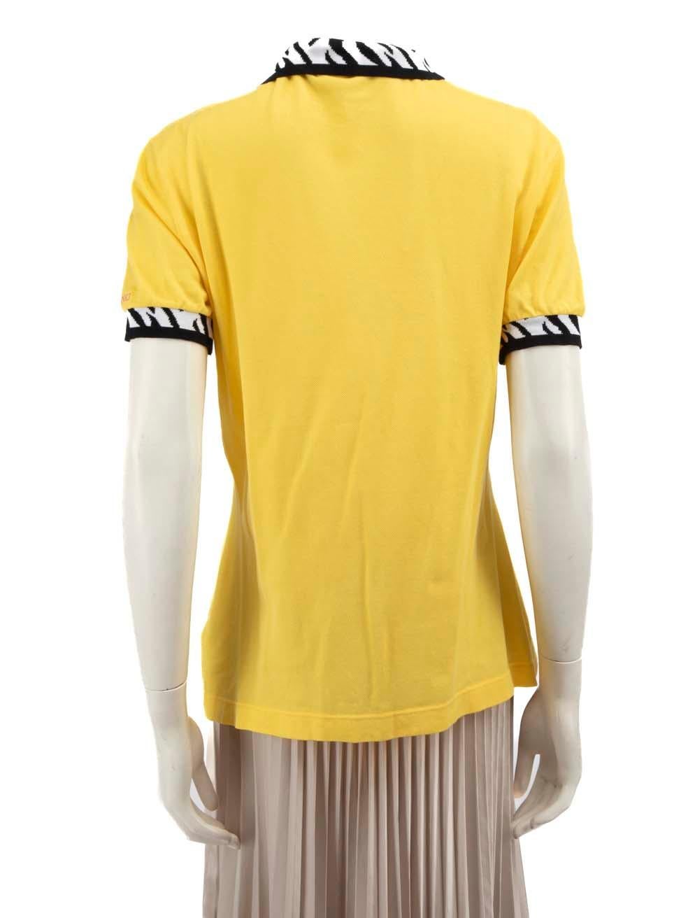 Giallo Polo Escada con stampa zebrata gialla taglia XS in vendita