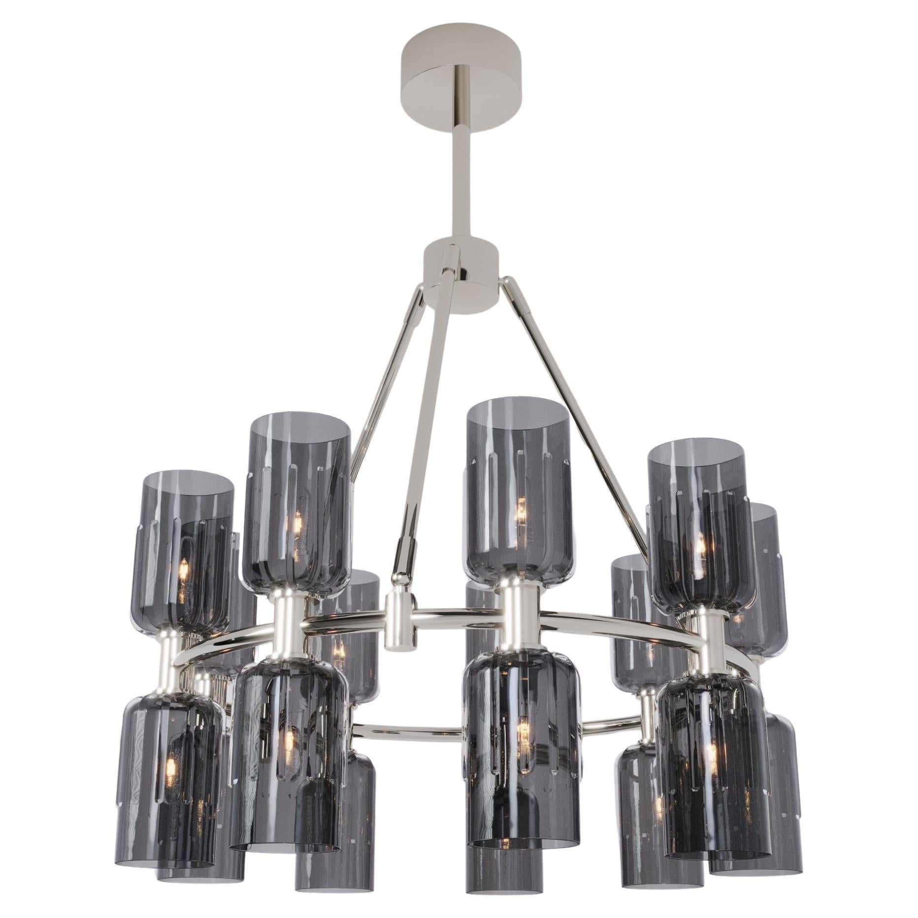 ESCALADE Kronleuchter 24" - Gestapelte, mundgeblasene Glasschirme von LUXE