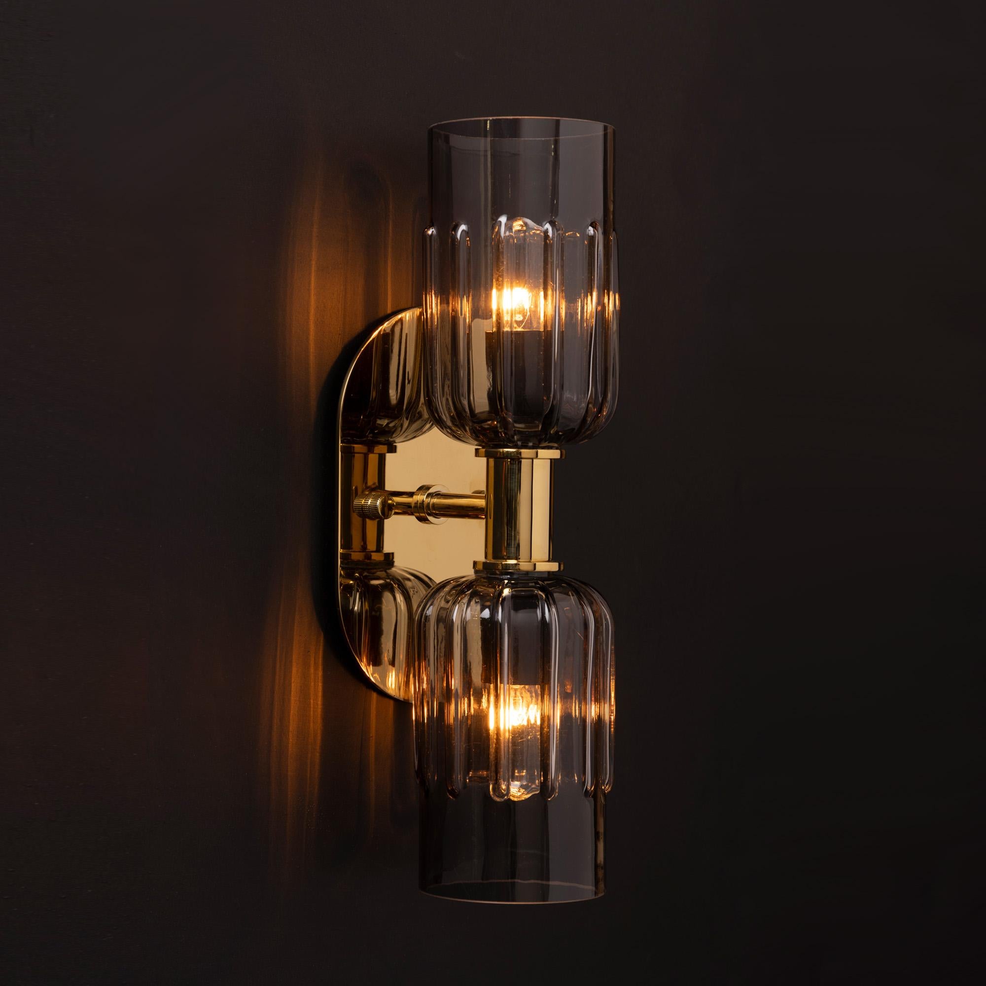 Americano Applique ESCALADE - Paralumi in vetro soffiato a mano impilati da LuxE in vendita