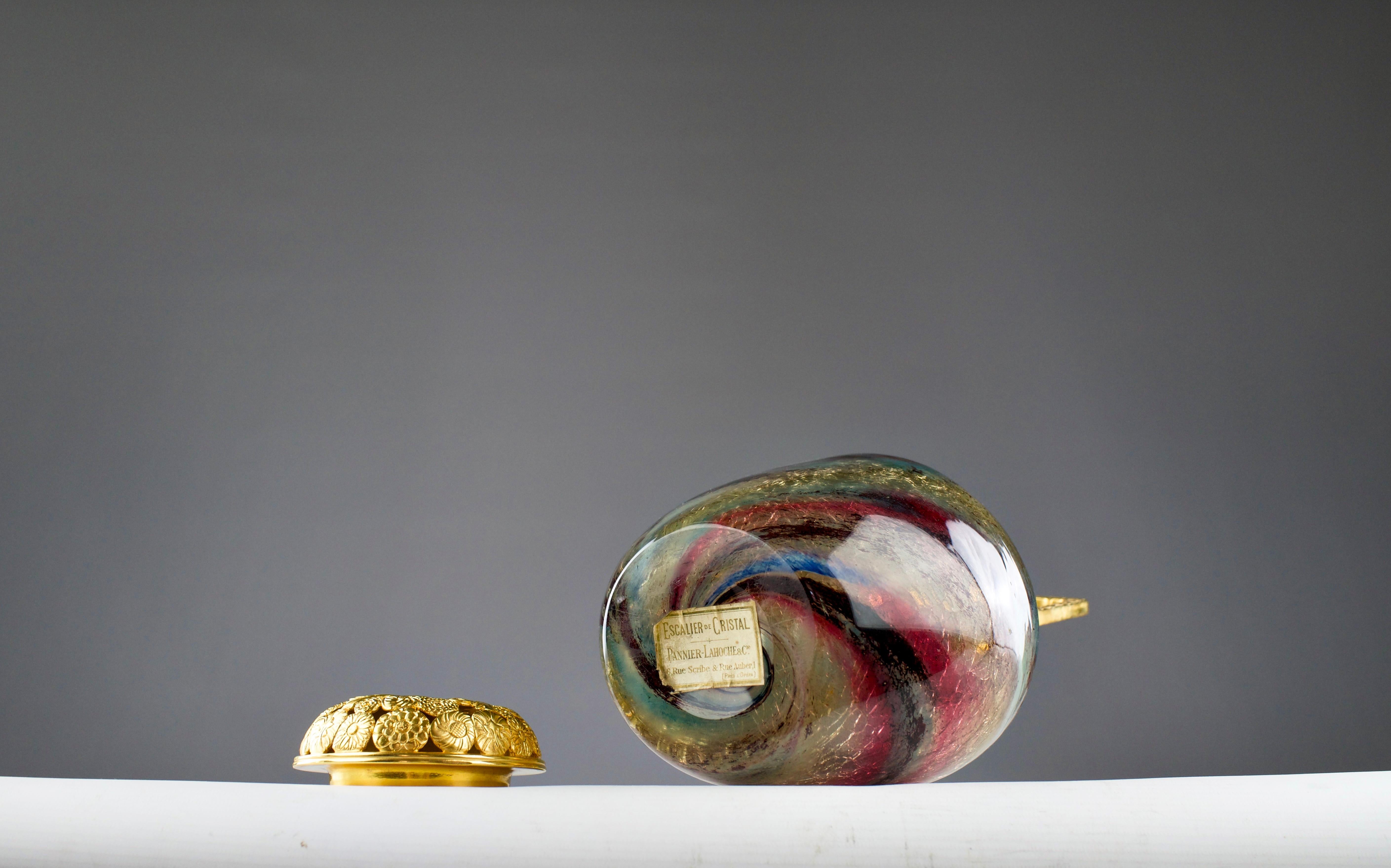 Escalier de Cristal x E. Leveille & E. Rousseau, Vaso di crisantemi per pot-pourri in vendita 6