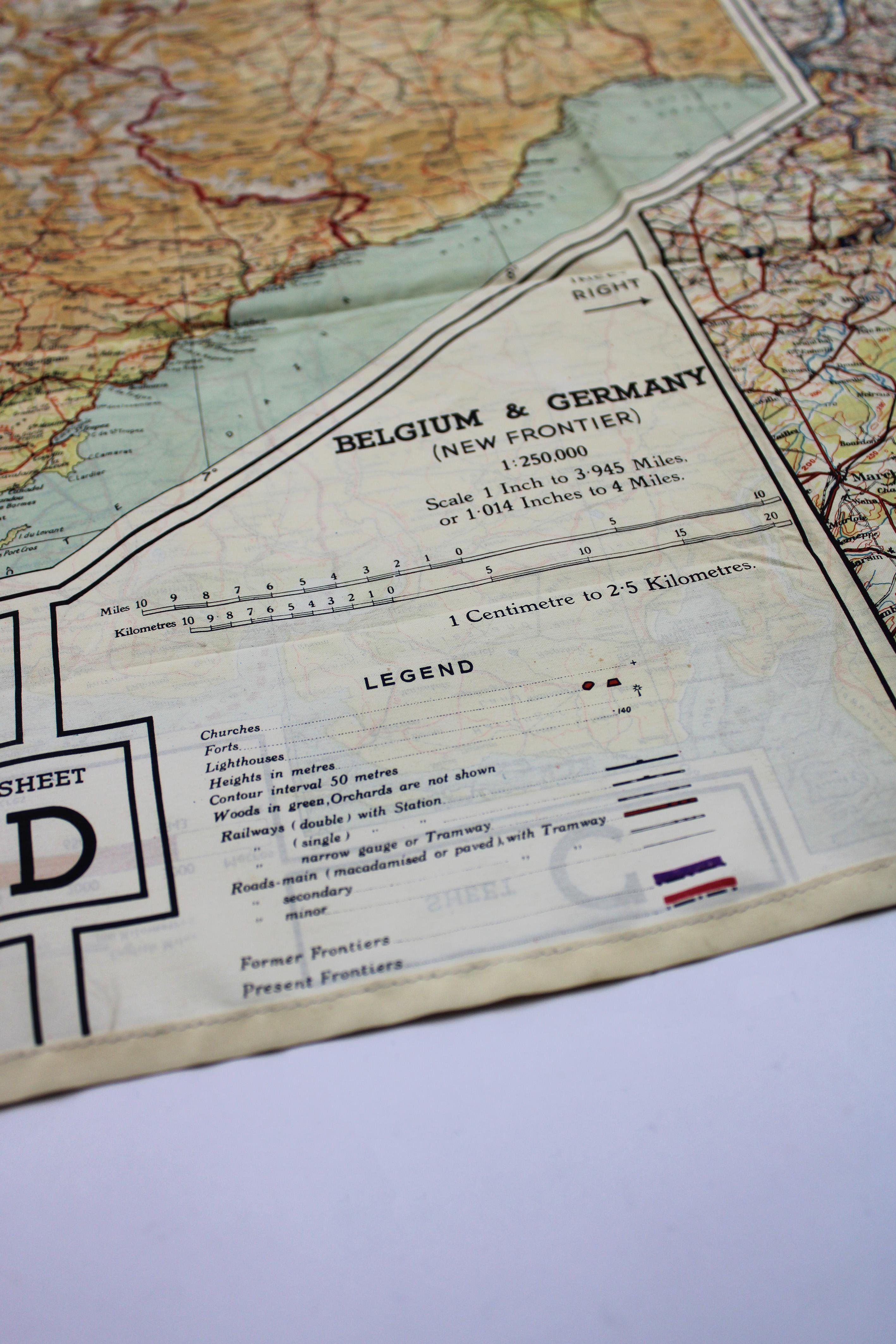 Escape Karte & Schal World War 2 Britische Armee RAF 2 Seiten farbige Seide UK 1940 im Angebot 15