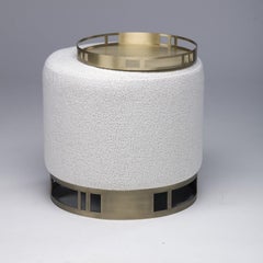 Escape Round Tray, en laiton brossé, fabriqué à la main au Portugal par Duistt