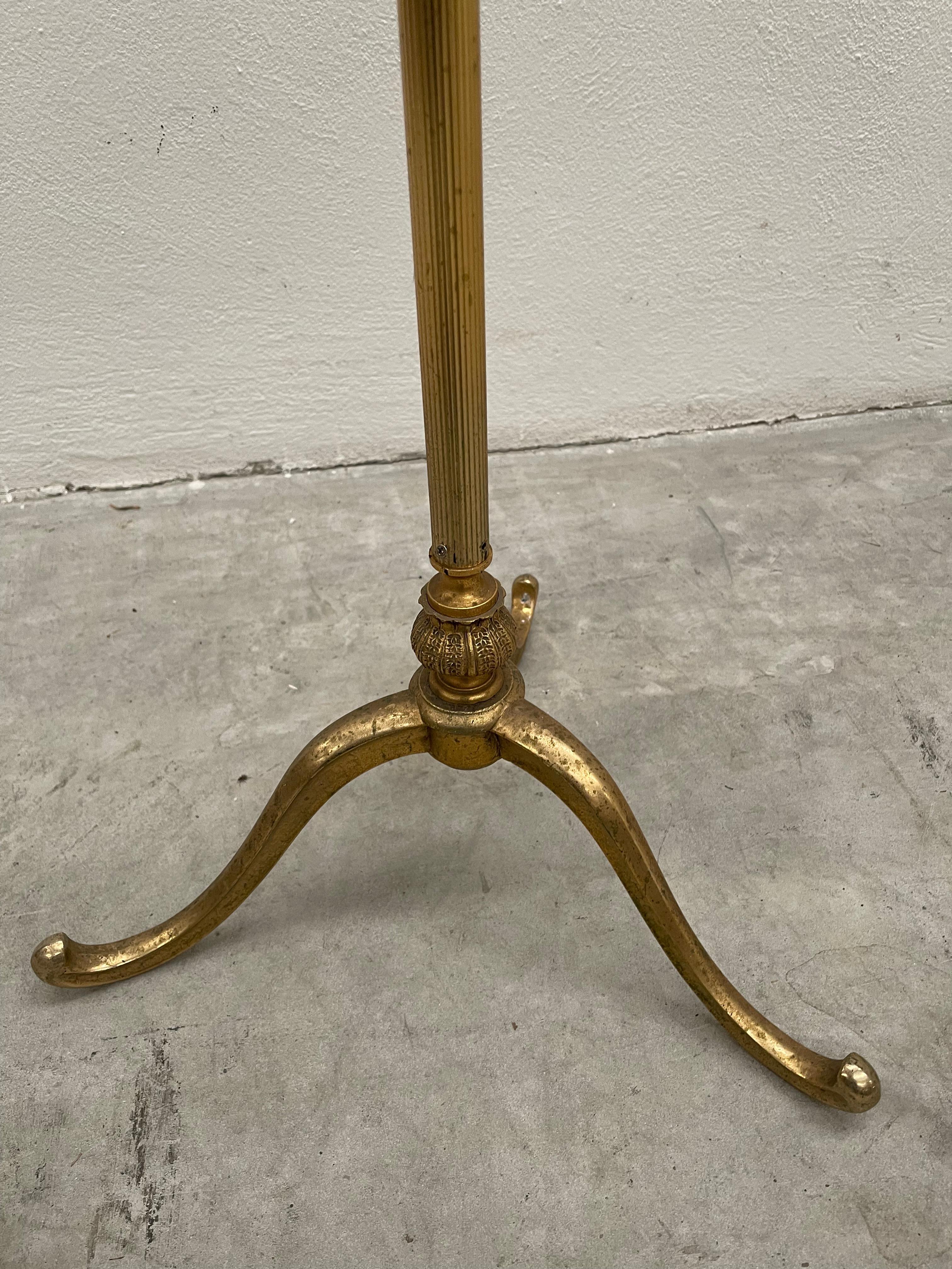 Brass Exclusive gold-plated brass floor towel rack For Sale