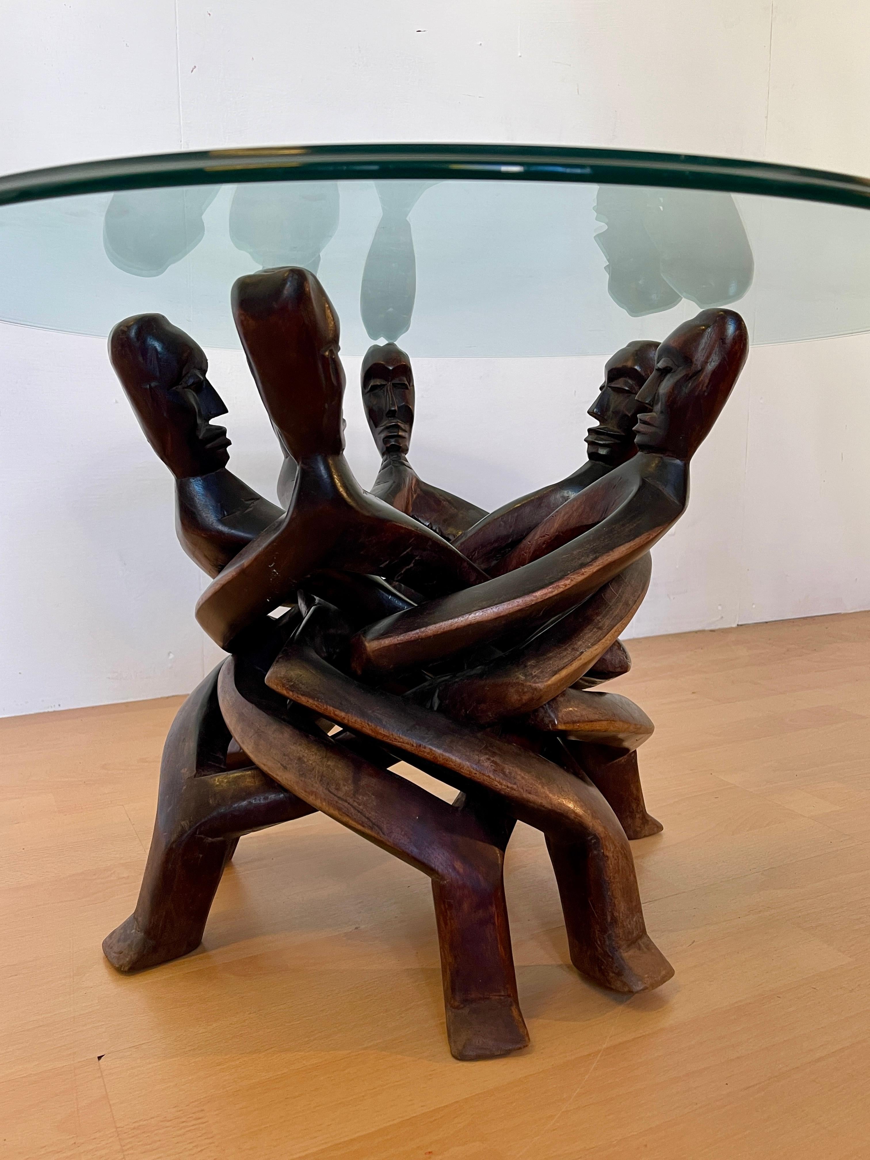 Exclusive African wood coffee table from the 1950s For Sale 1