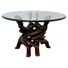 Exklusiver afrikanischer Couchtisch aus Holz aus den 1950er Jahren