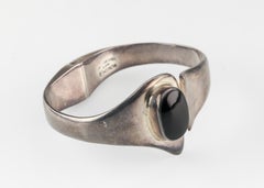 Escorcia .950 Silver Clamper Cuff Bracelet w/ Hinge & Bezel-Set Onyx Cabochon