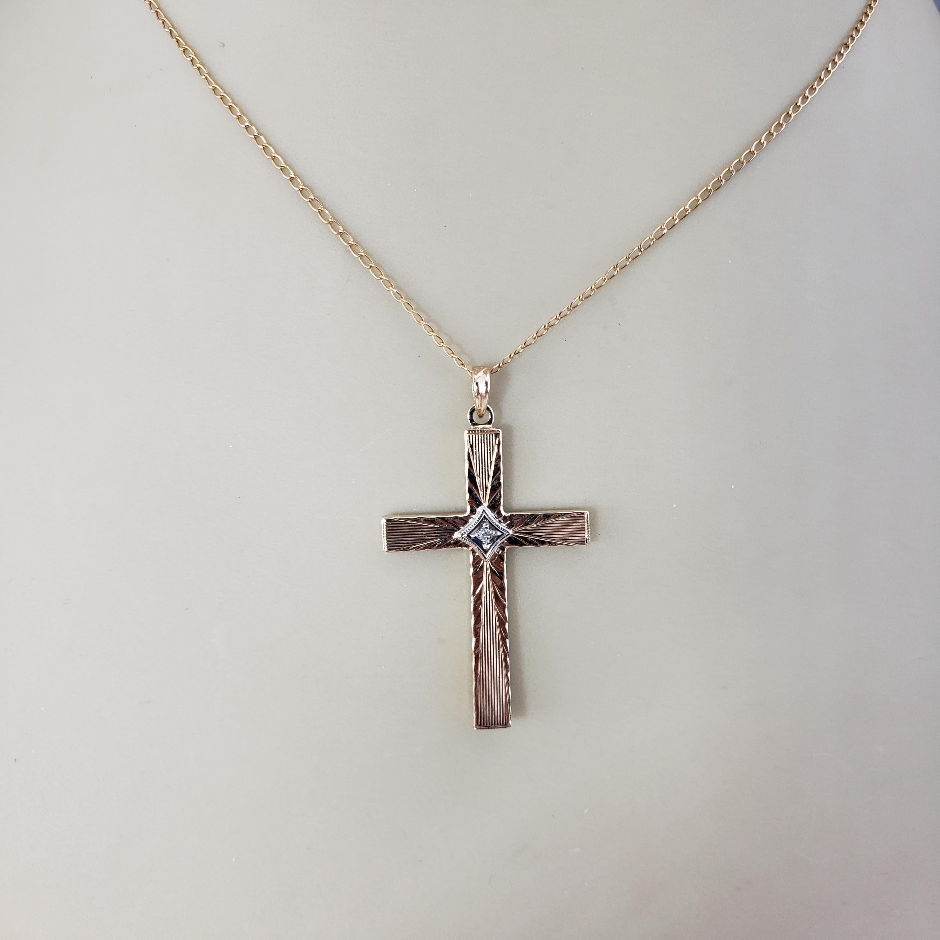 Esemco Pendentif croix en or jaune 10 carats et diamants n° 20365 en vente 2