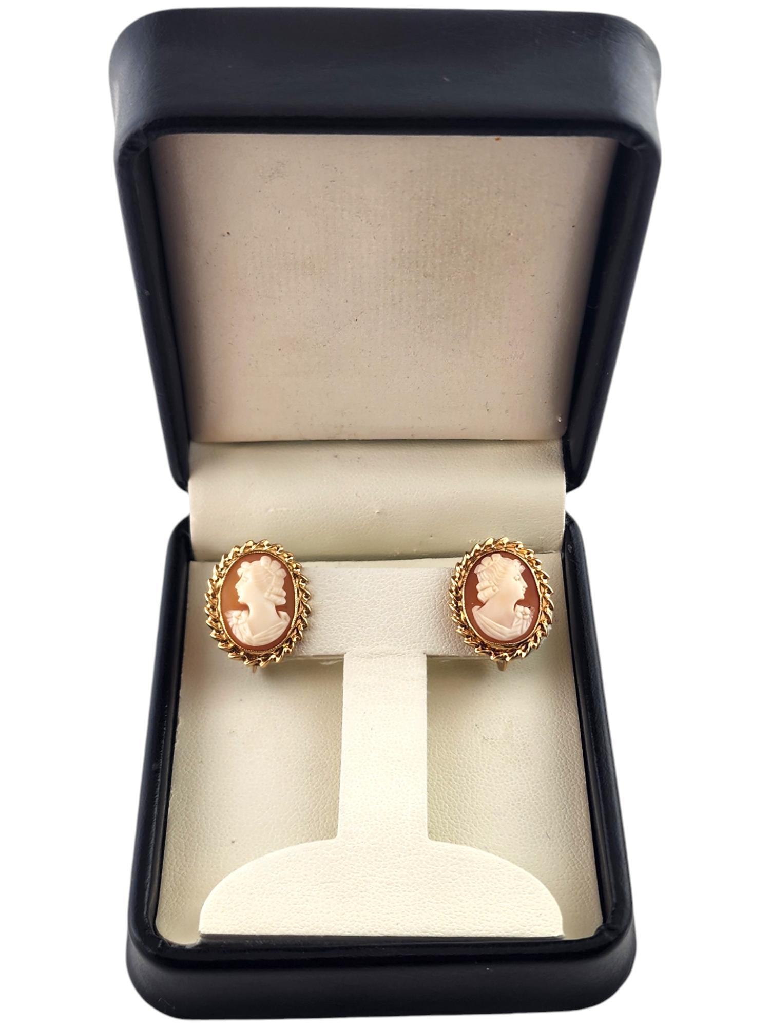 Esemco 10 Karat Yellow Gold Cameo Screw Back Earrings #18570 For Sale 3