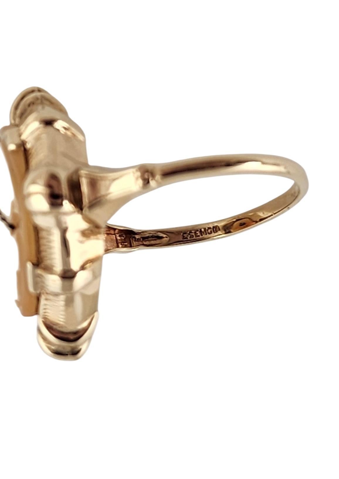 Round Cut Esemco 10K Yellow Gold and Diamond Cameo Ring Size 5.5 #23863 For Sale