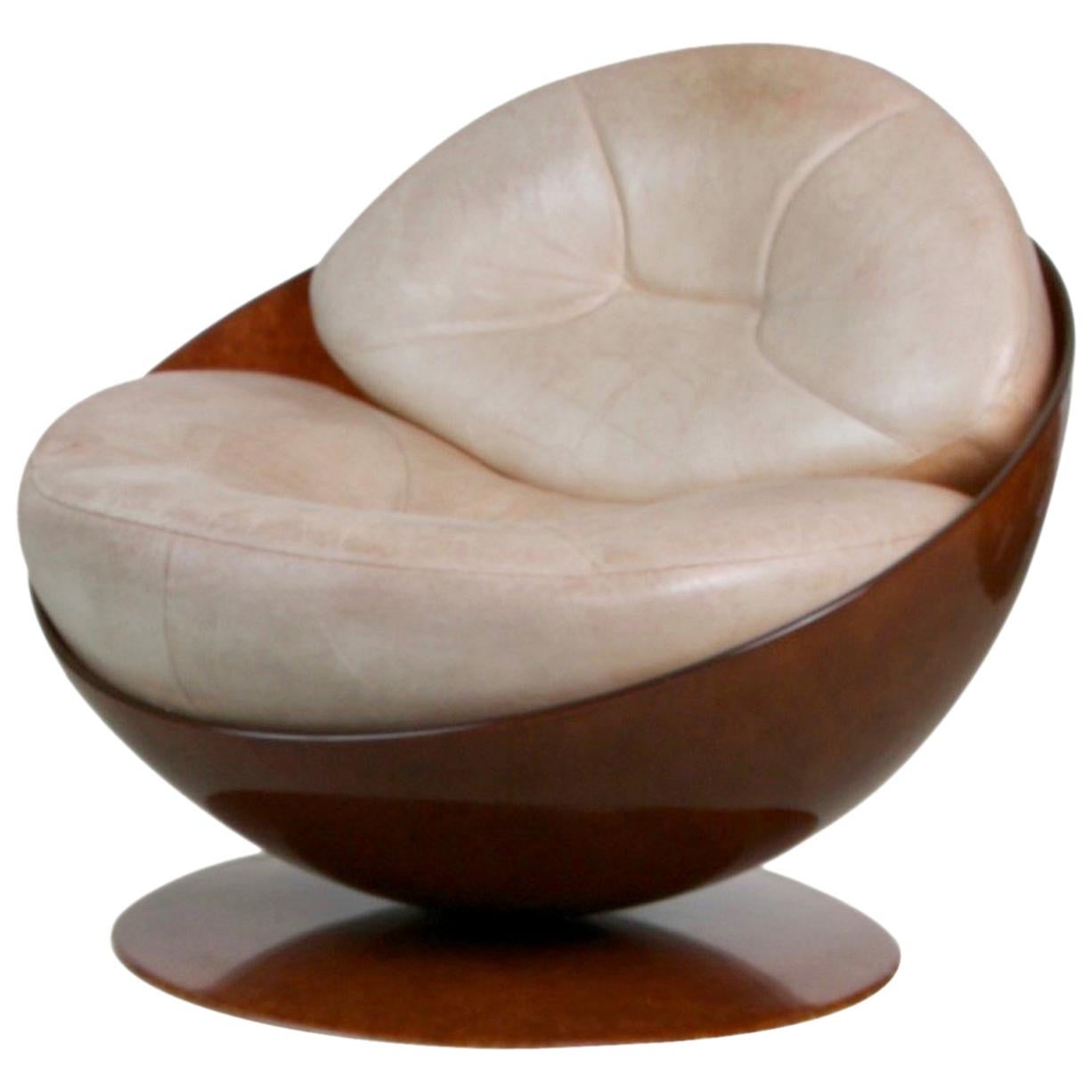 "Esfera" Resin Sphere Swivel Chair by Ricardo Fasanello, circa 1970 Brazil