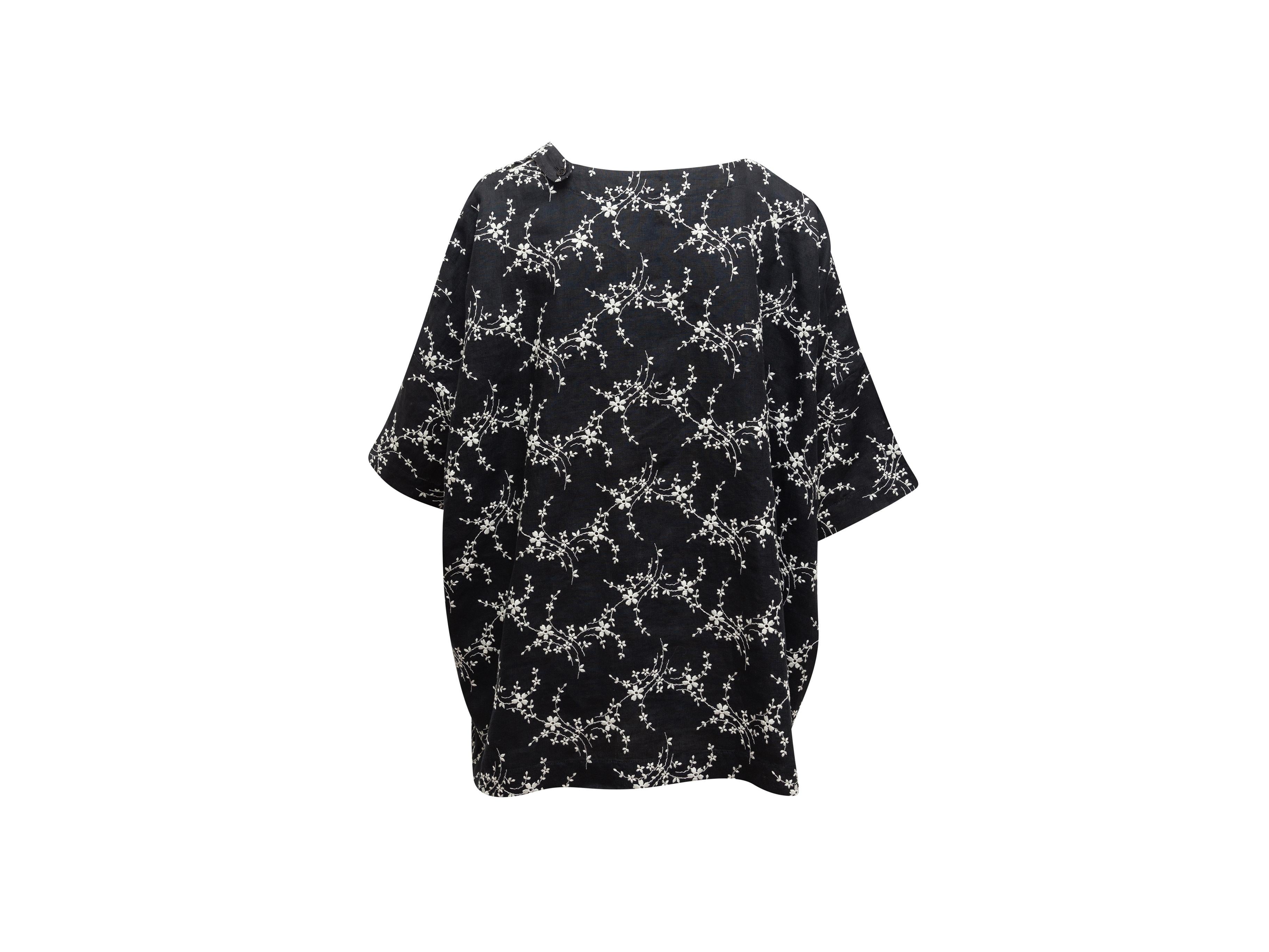 Eskandar Black & White Floral Embroidered Linen Top In Good Condition In New York, NY