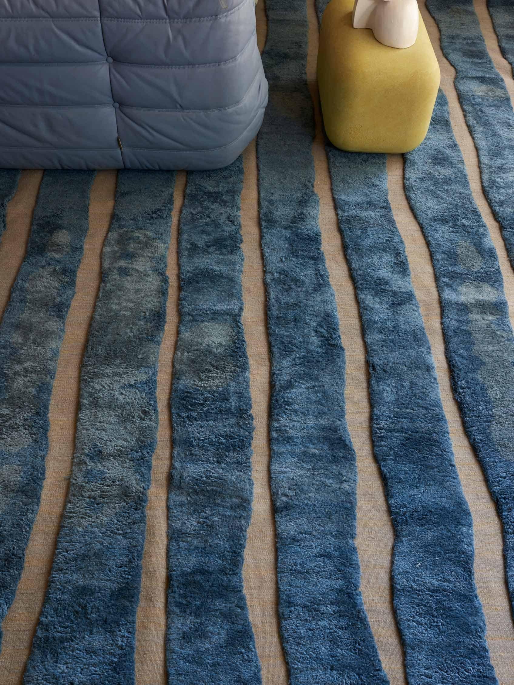 Eskayel, Bold Stripe, Thalassa-Teppich, Merinowolle/NZ Wolle Marokkanisches Flachgewebe (Nepalesisch) im Angebot
