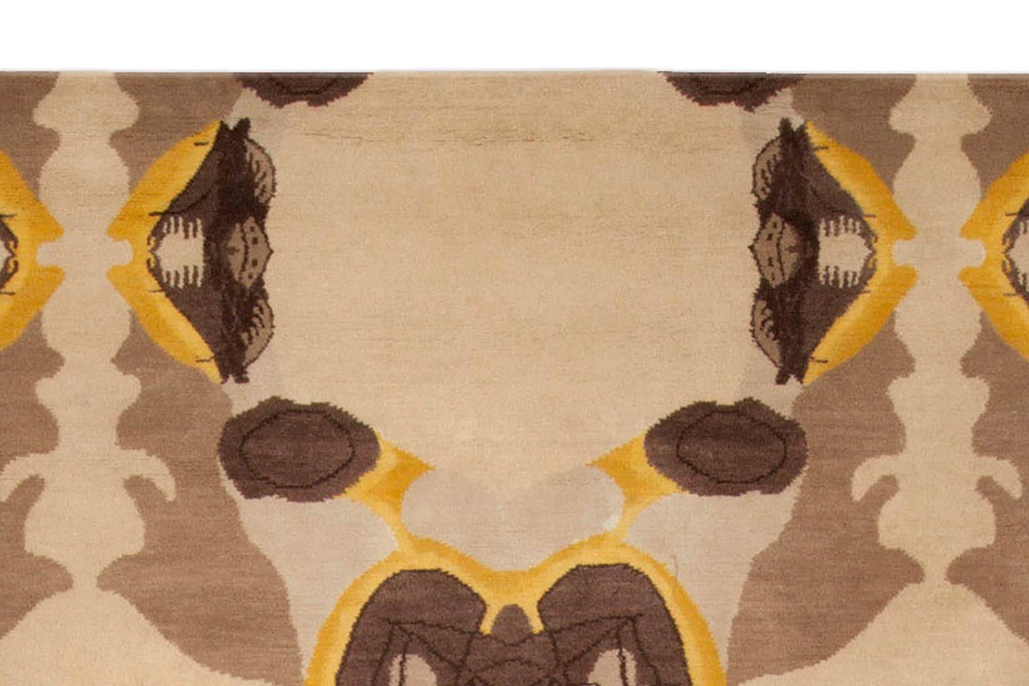 Noué à la main Tapis Eskayel-Culebra en laine abstrait et cubique fait à la main par Doris Leslie Blau en vente