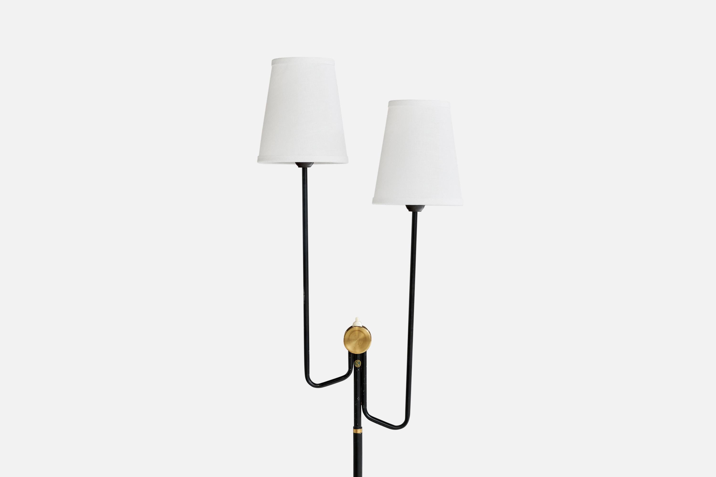 Suédois Lampadaire Eskilstuna Elektrofabrik, laiton, métal, tissu, Suède, années 1960 en vente