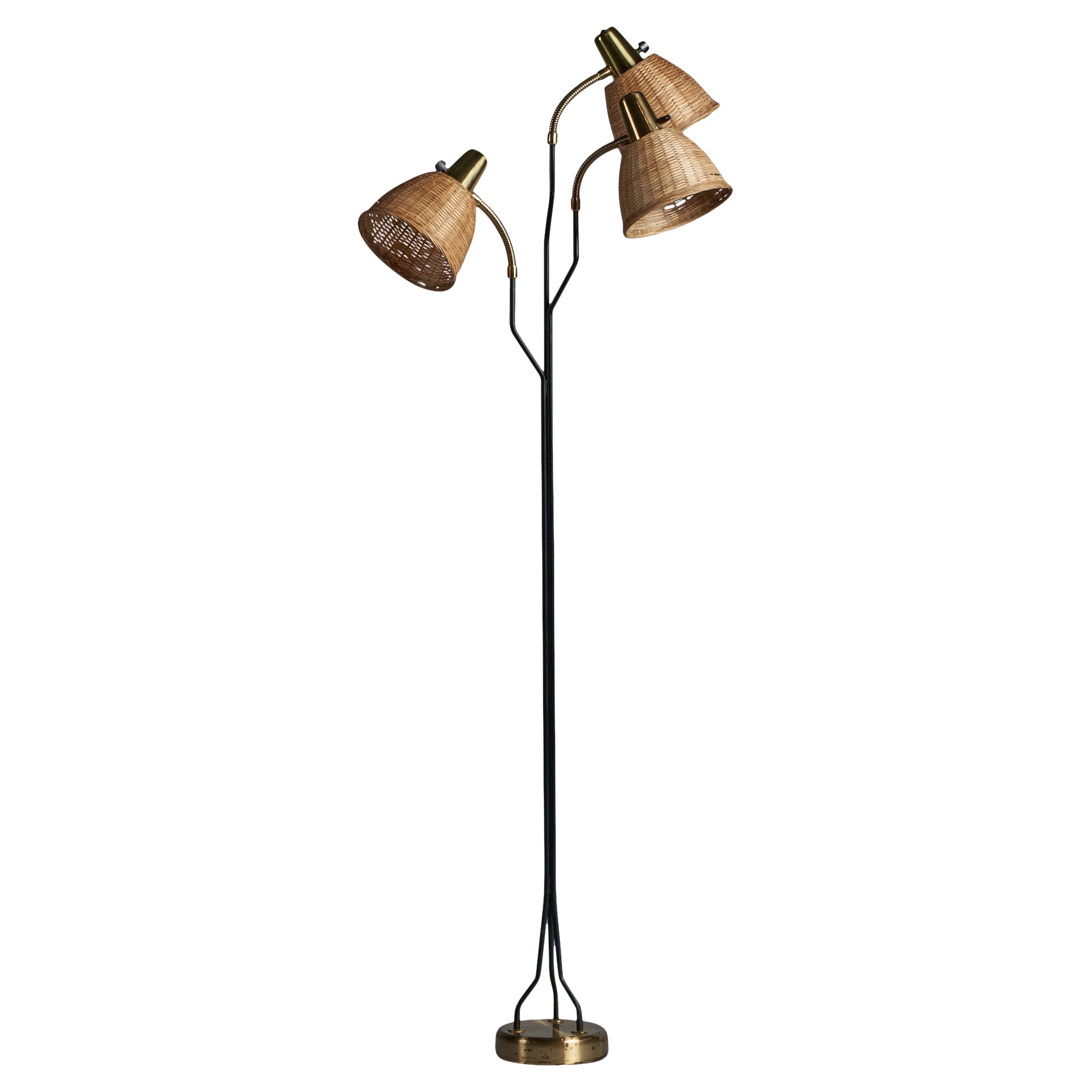 Lampadaire Eskilstuna Elektrofabrik, laiton, métal, rotin, Suède, années 1960