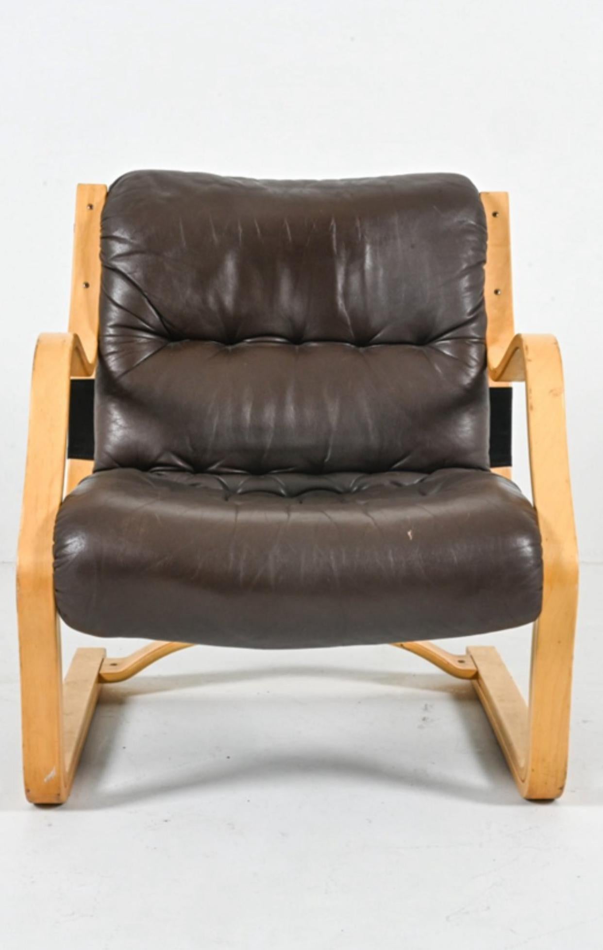 Finnish Esko Pajamies for ASKO Leather 'Koivutaru' Lounge Chair For Sale