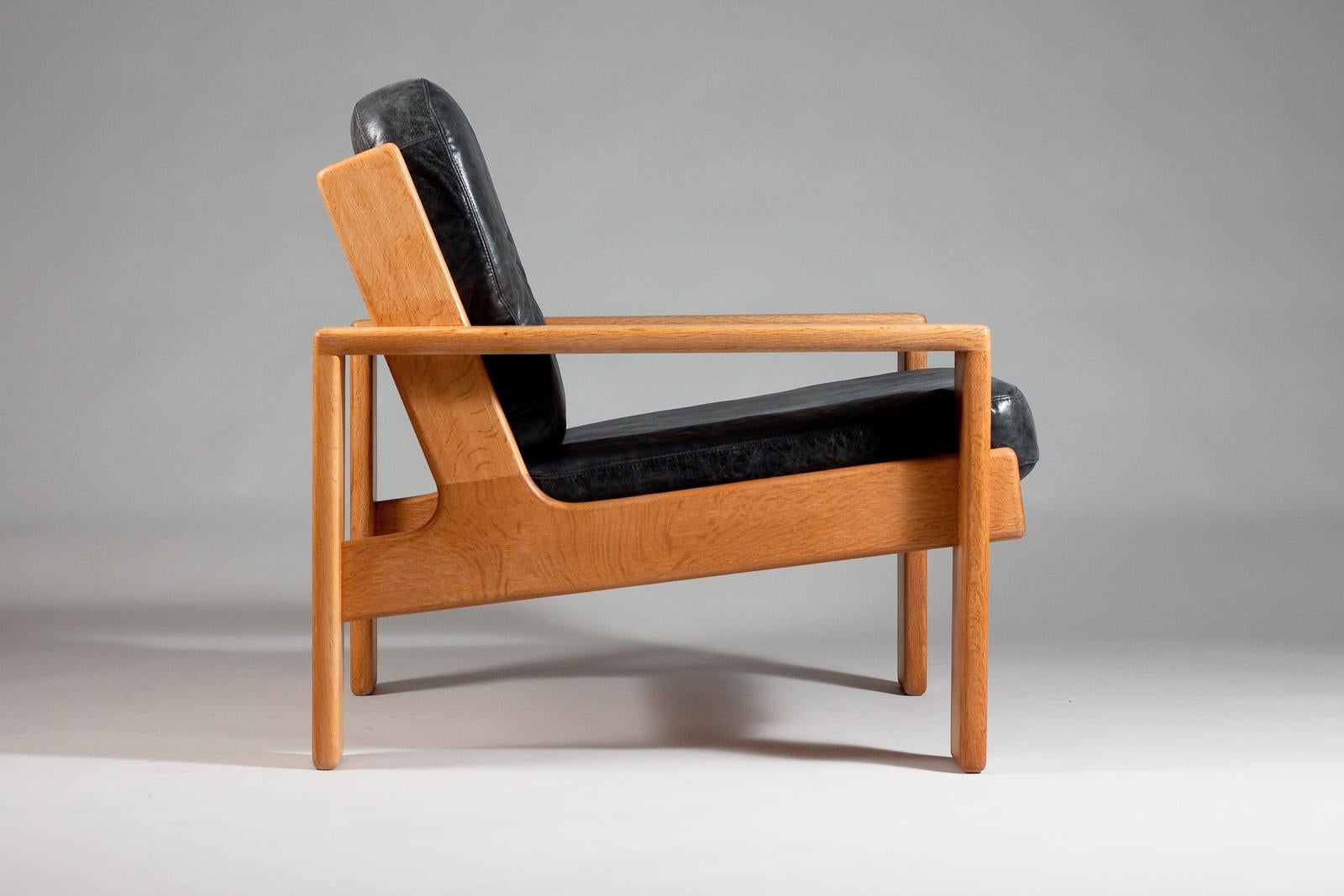 Mid-Century Modern Esko Pajamies, pair of 1960's Bonanza oak wood lounge chairs