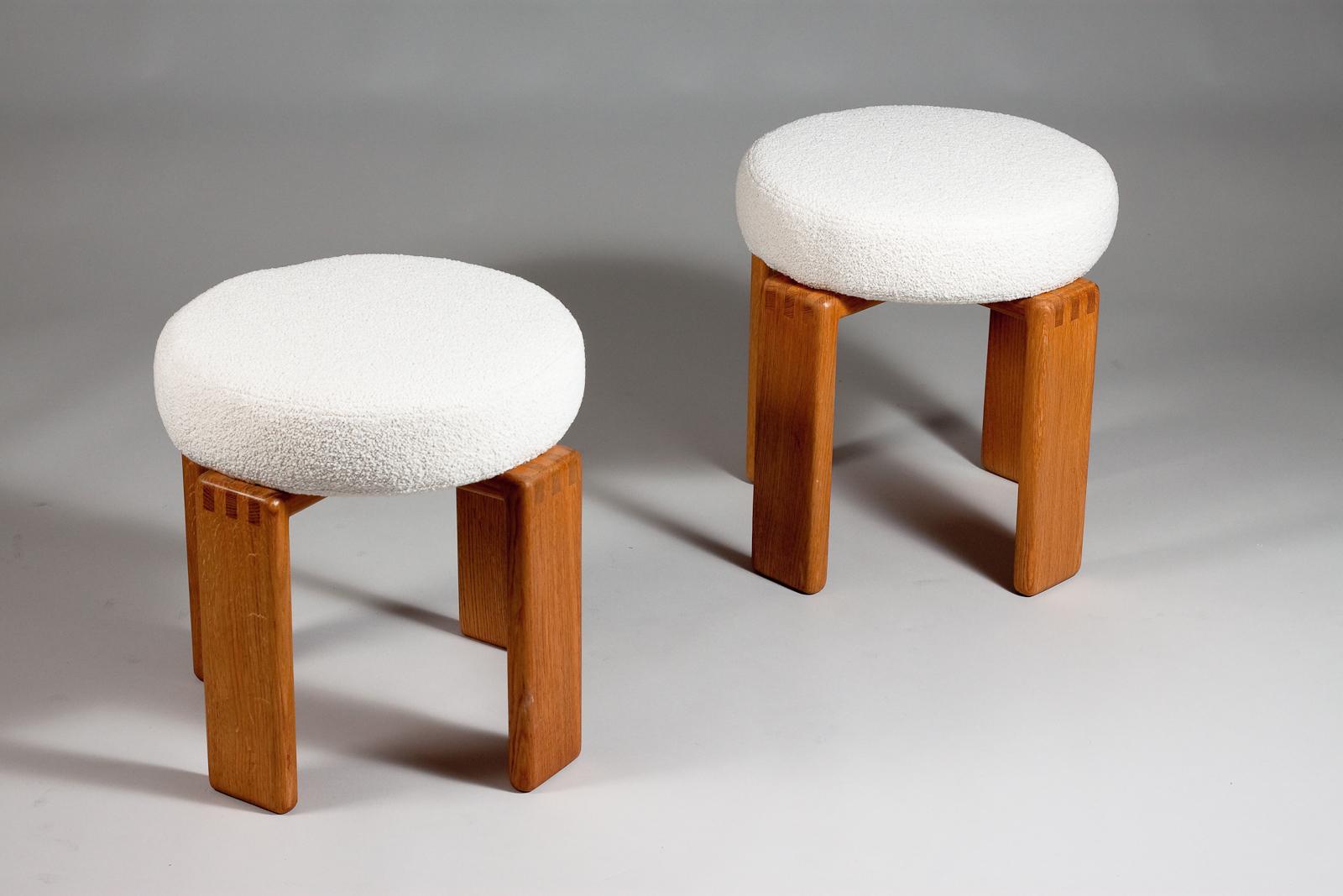 If you're seeking a timeless piece of vintage furniture with a retro vibe, look no further than this pair of 1960's Panderosa oak stools by Esko Pajamies. Crafted with sturdy teak wood and featuring a sleek and minimalist design, these stools are a