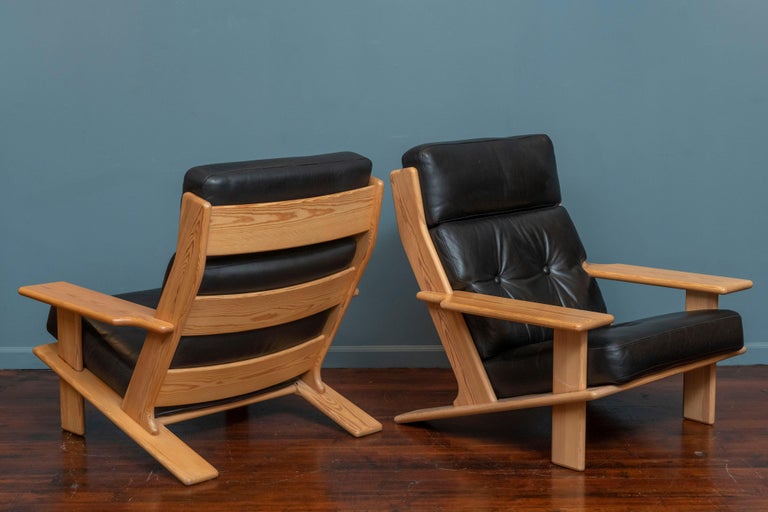 Scandinavian Modern Esko Pajamies Pele Lounge Chairs, Finland For Sale