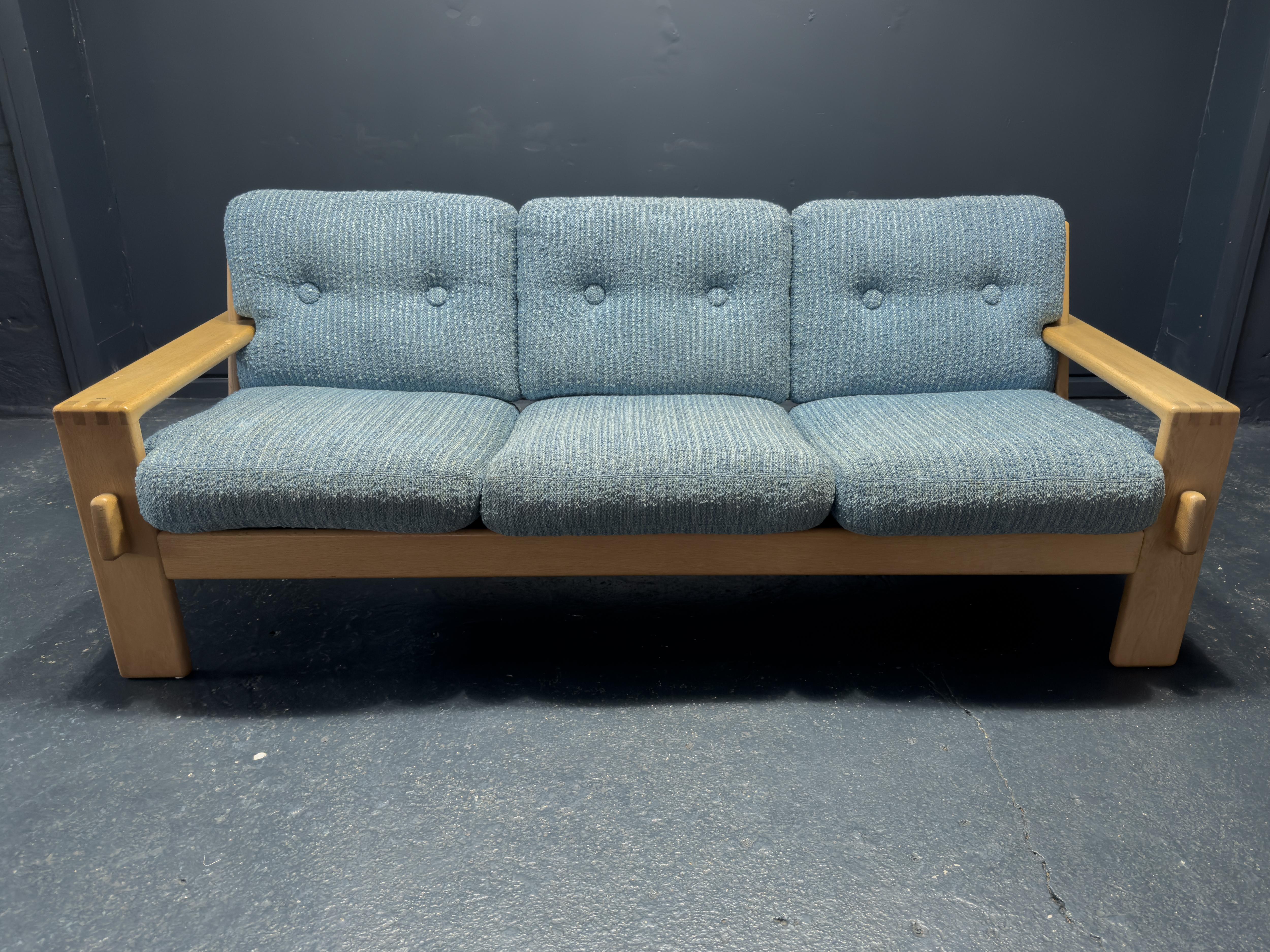 Esko Pajamies Sofa 1
