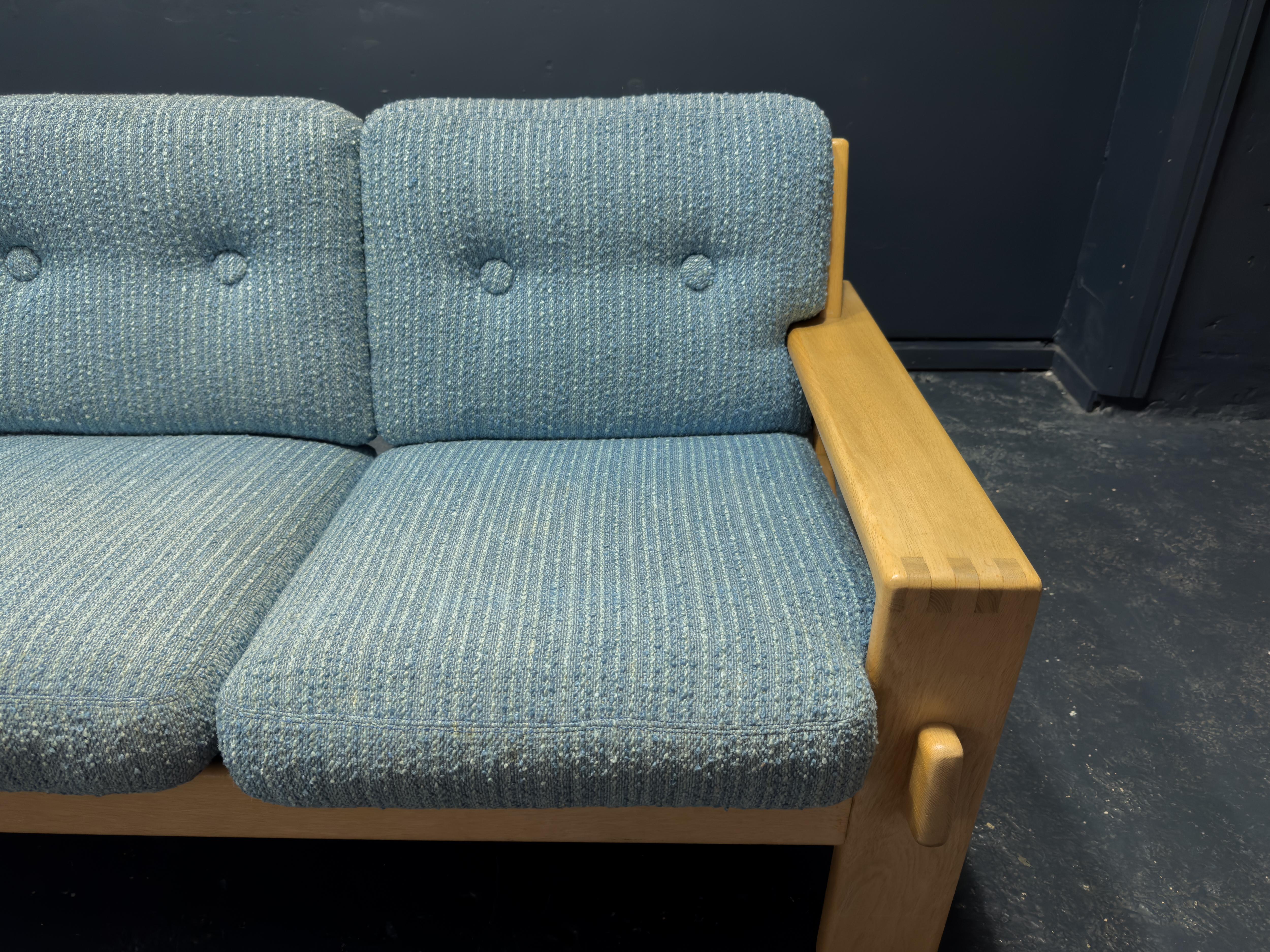 Esko Pajamies Sofa 2